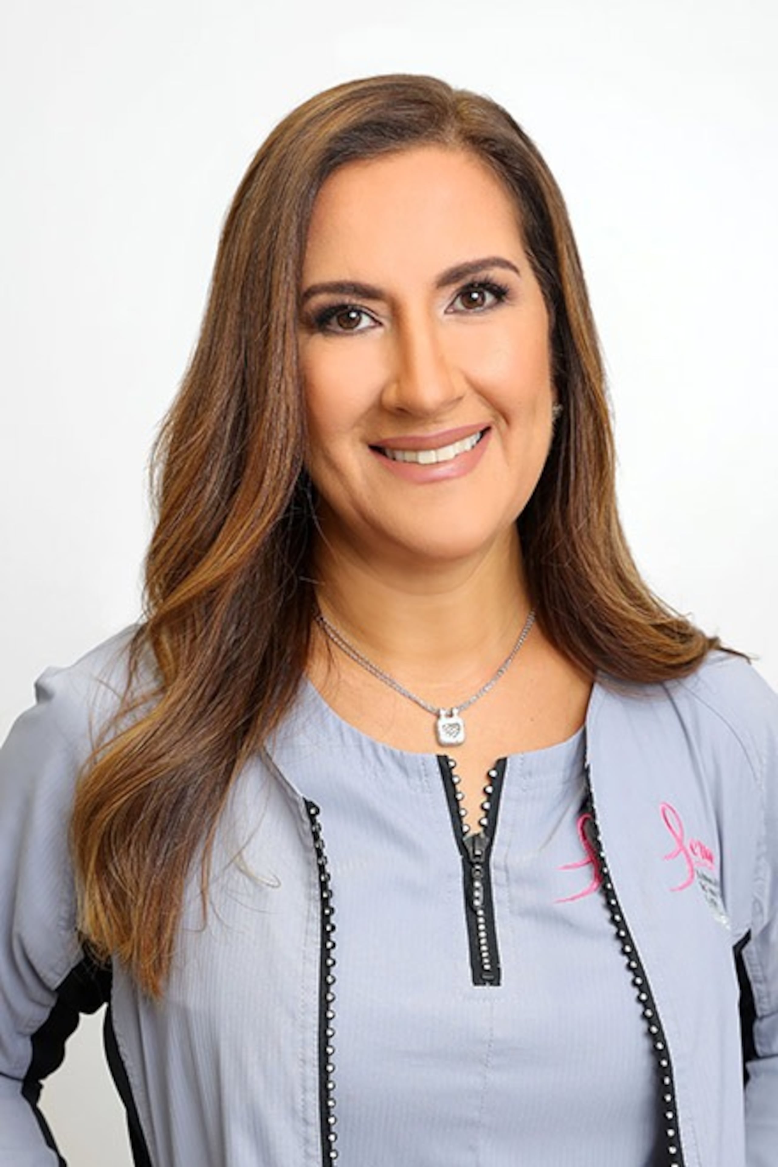 La doctora Eva Cruz Jové es especialista en imágenes de la mujer en Senos Puerto Rico y presidenta de la Junta de Directores de Susan G. Komen Puerto Rico.