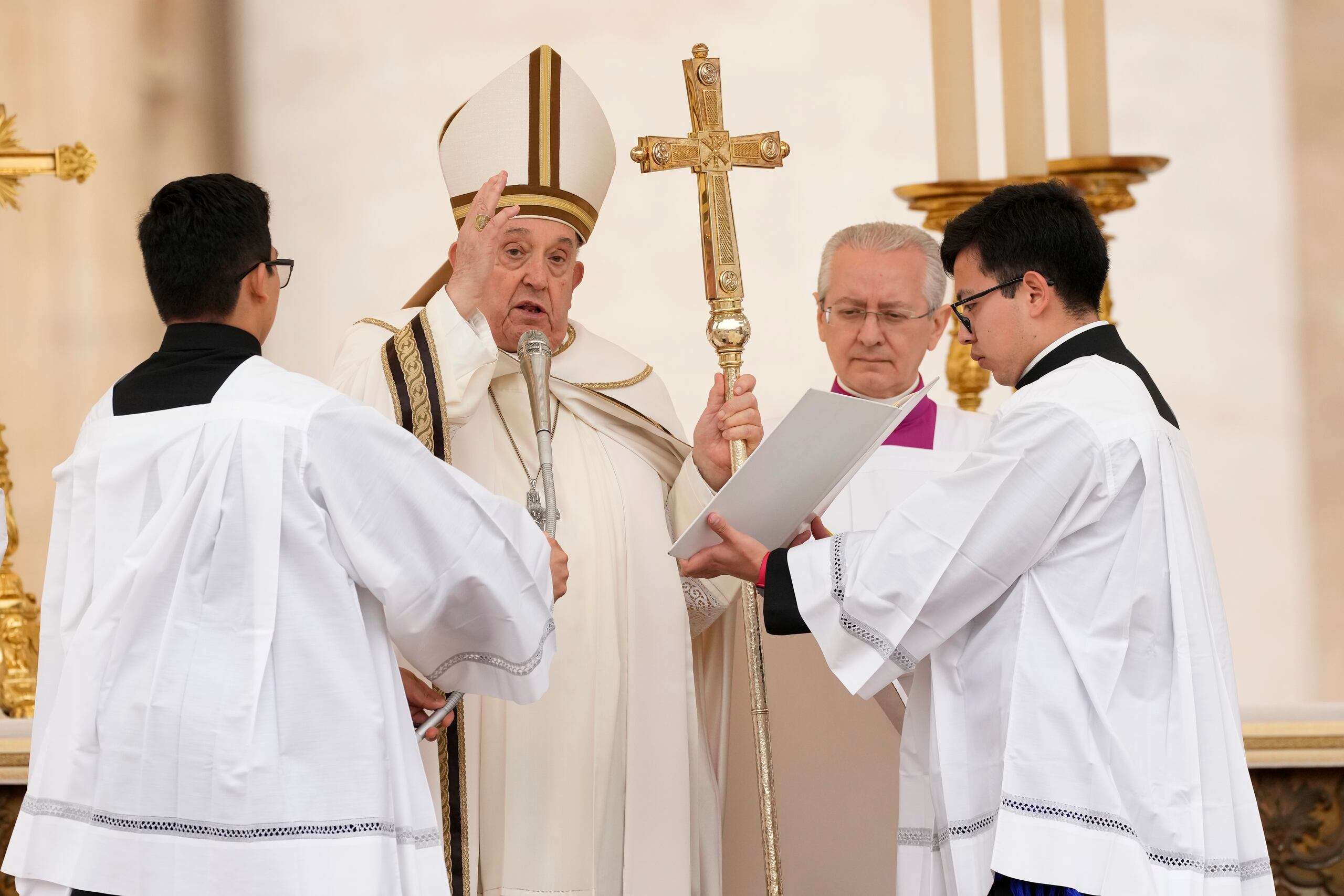 Para su Santidad, "eso de hacer dos velatorios me parecía excesivo".