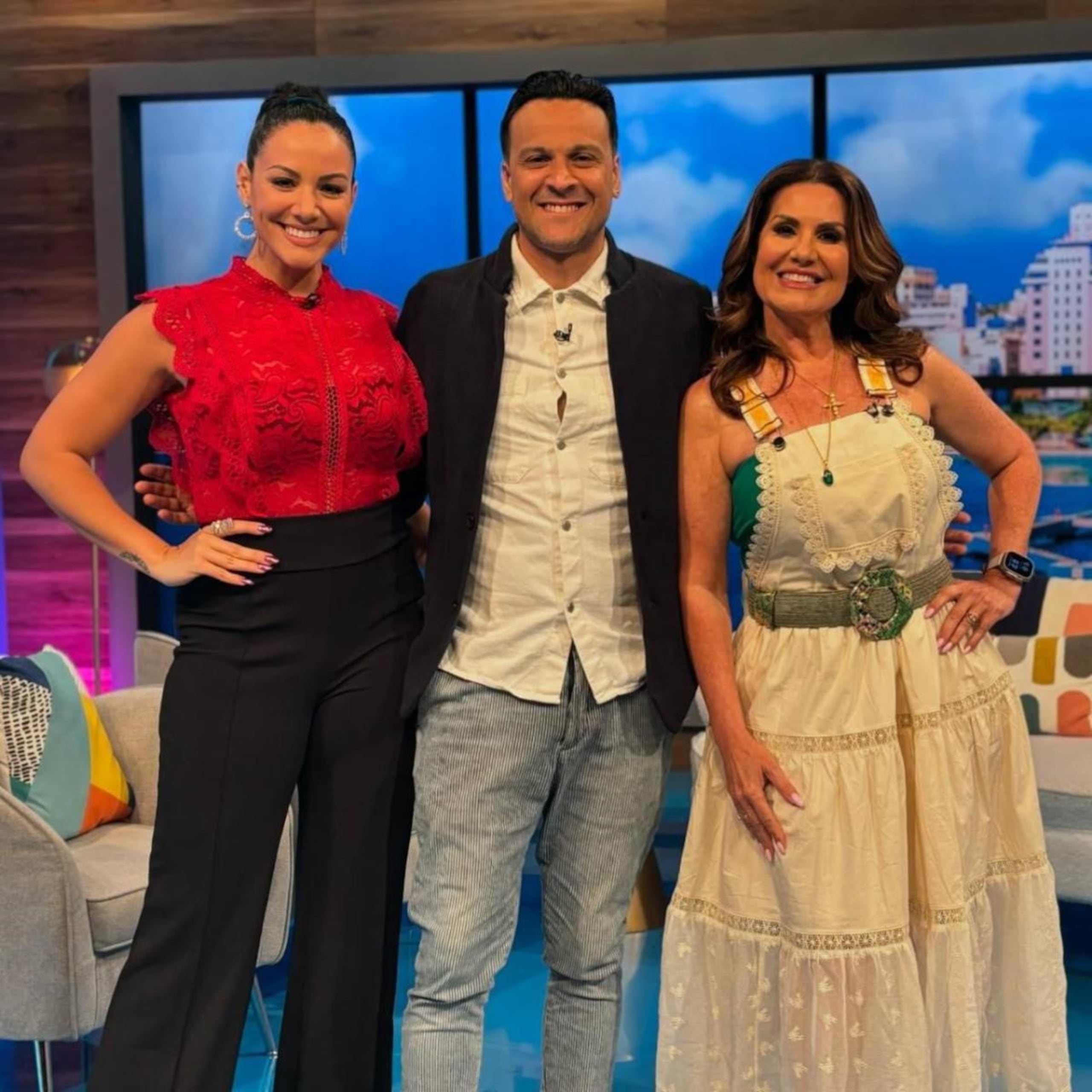 El programa se transmite de lunes a viernes por TeleOnce.