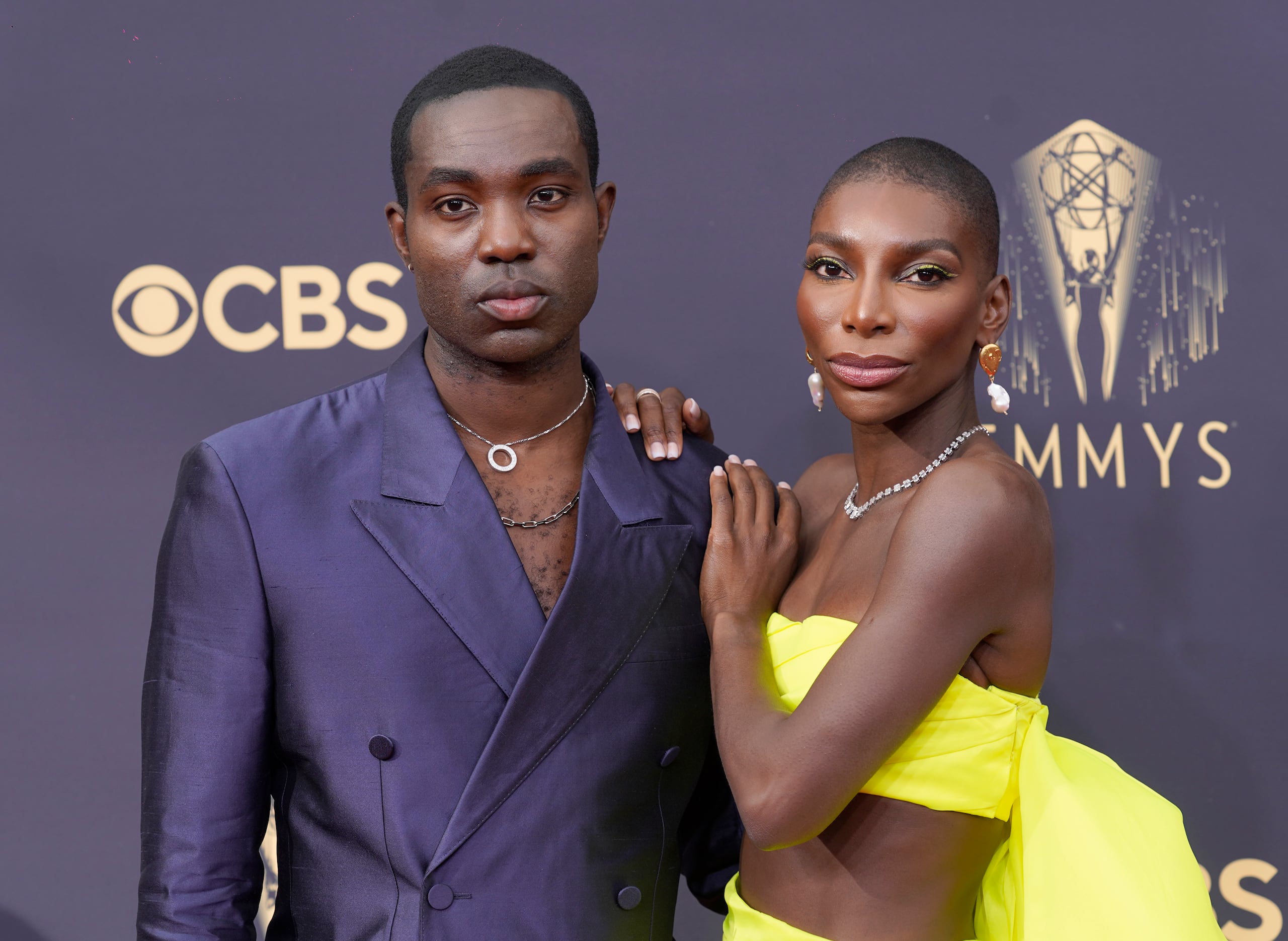 Paapa Essiedu y Michaela Coel.