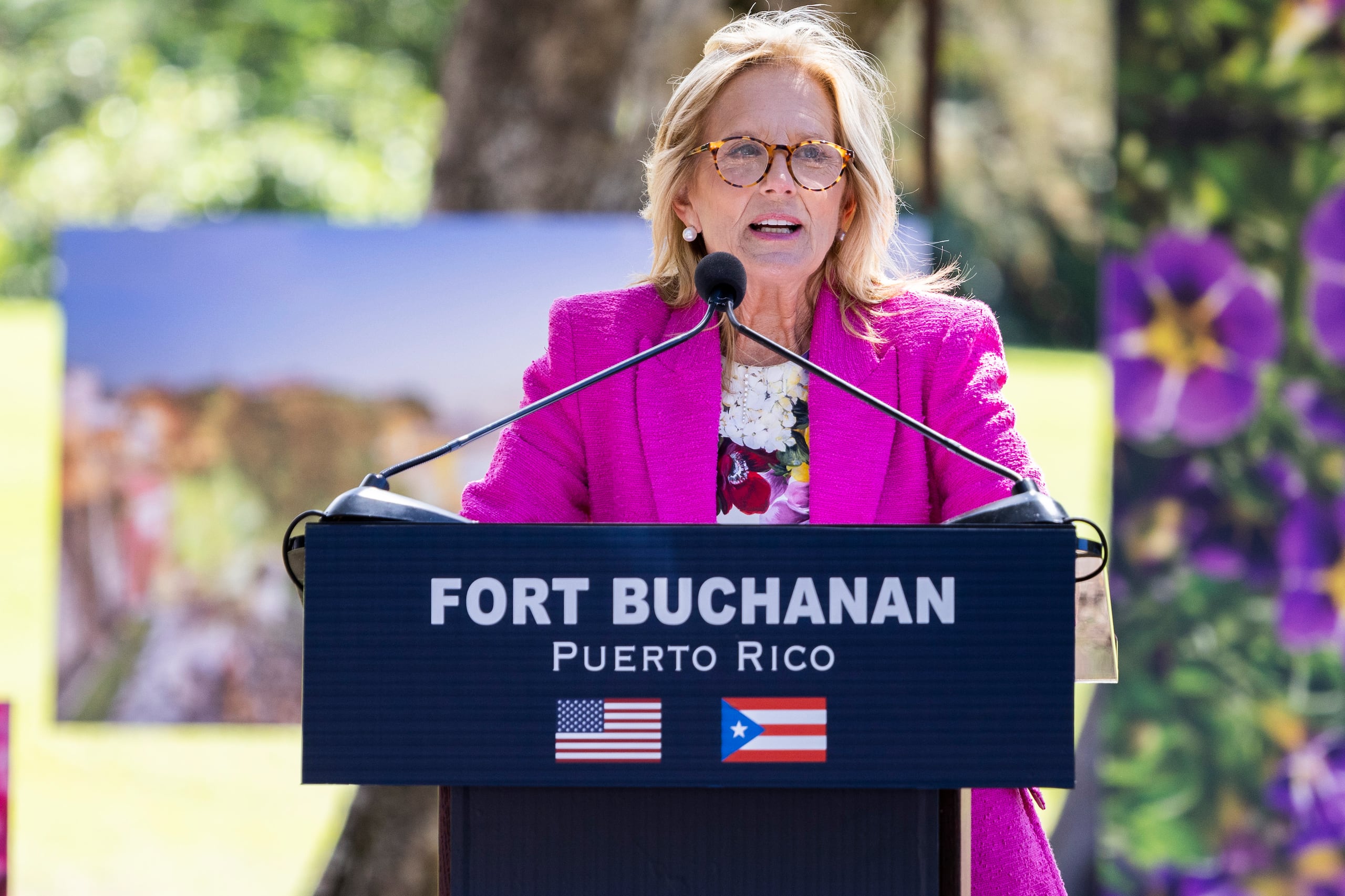 Jill Biden ofreció un breve mensaje en la actividad de confraternización de militares en el Fuerte Buchannan.