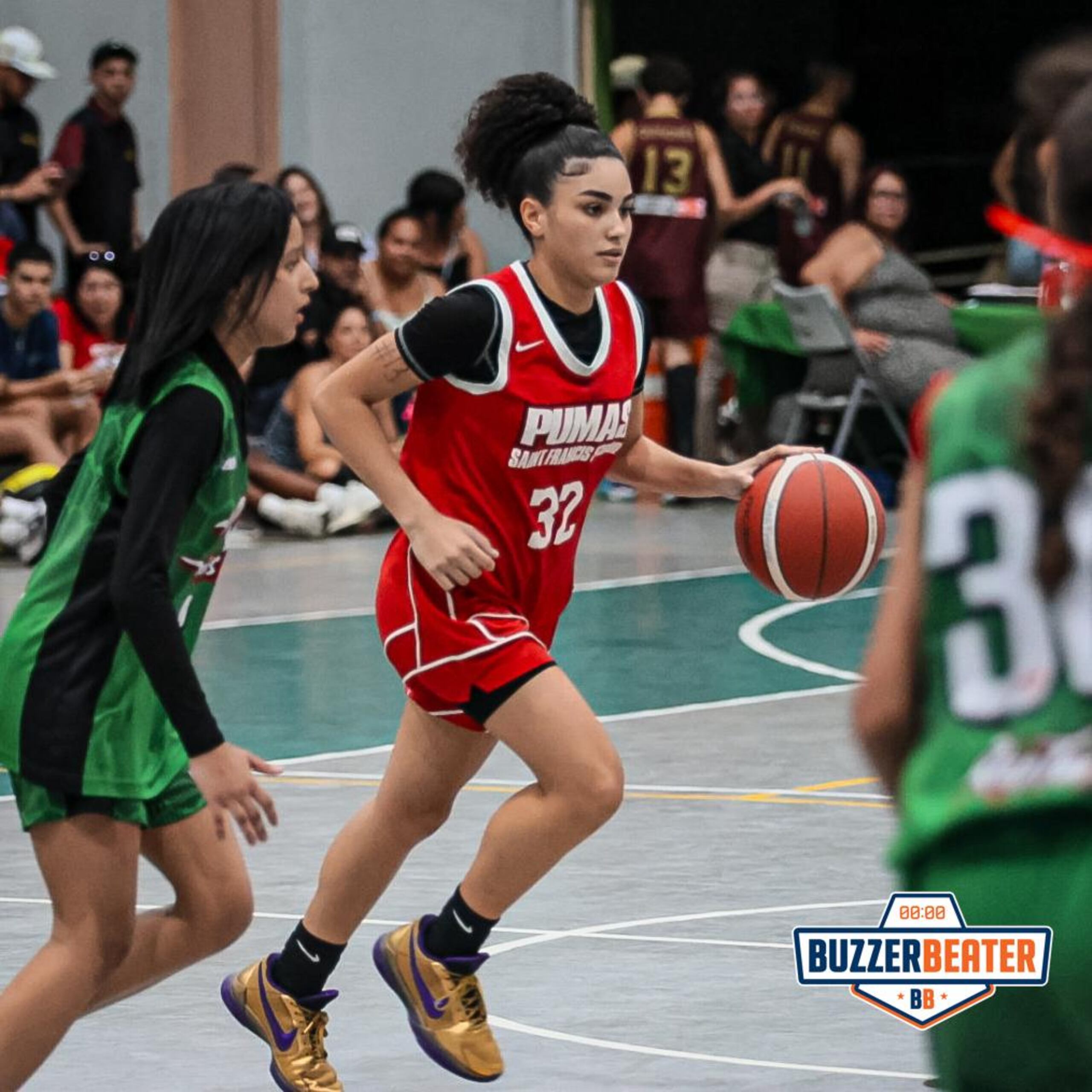 Myreliz Ramírez cursa undécimo grado y es la armadora de Saint Francis School. También, fue parte de la Preselección U15.