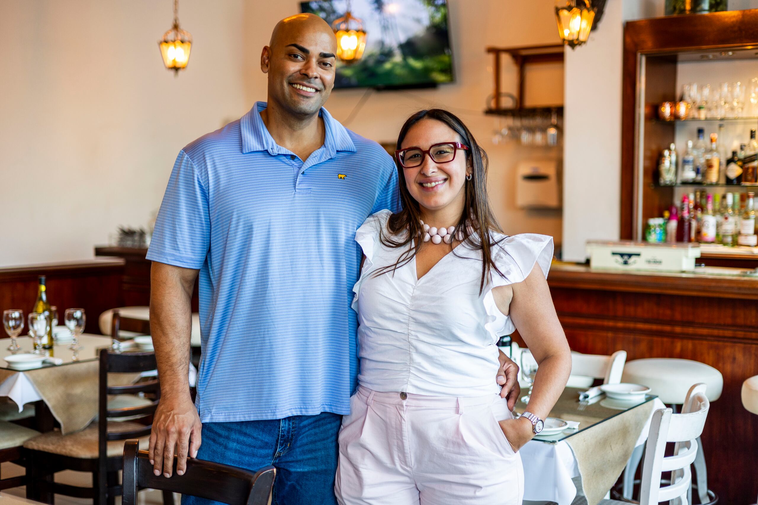 Edward Singh y Gabriela Ortiz.