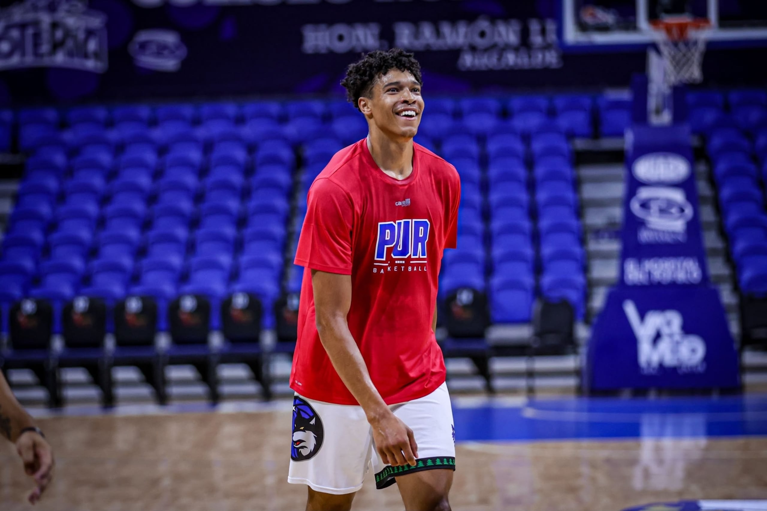 Enrique Freeman durante una práctica antes de la tercera ventana clasificatoria a la Copa del Mundo FIBA 2027.