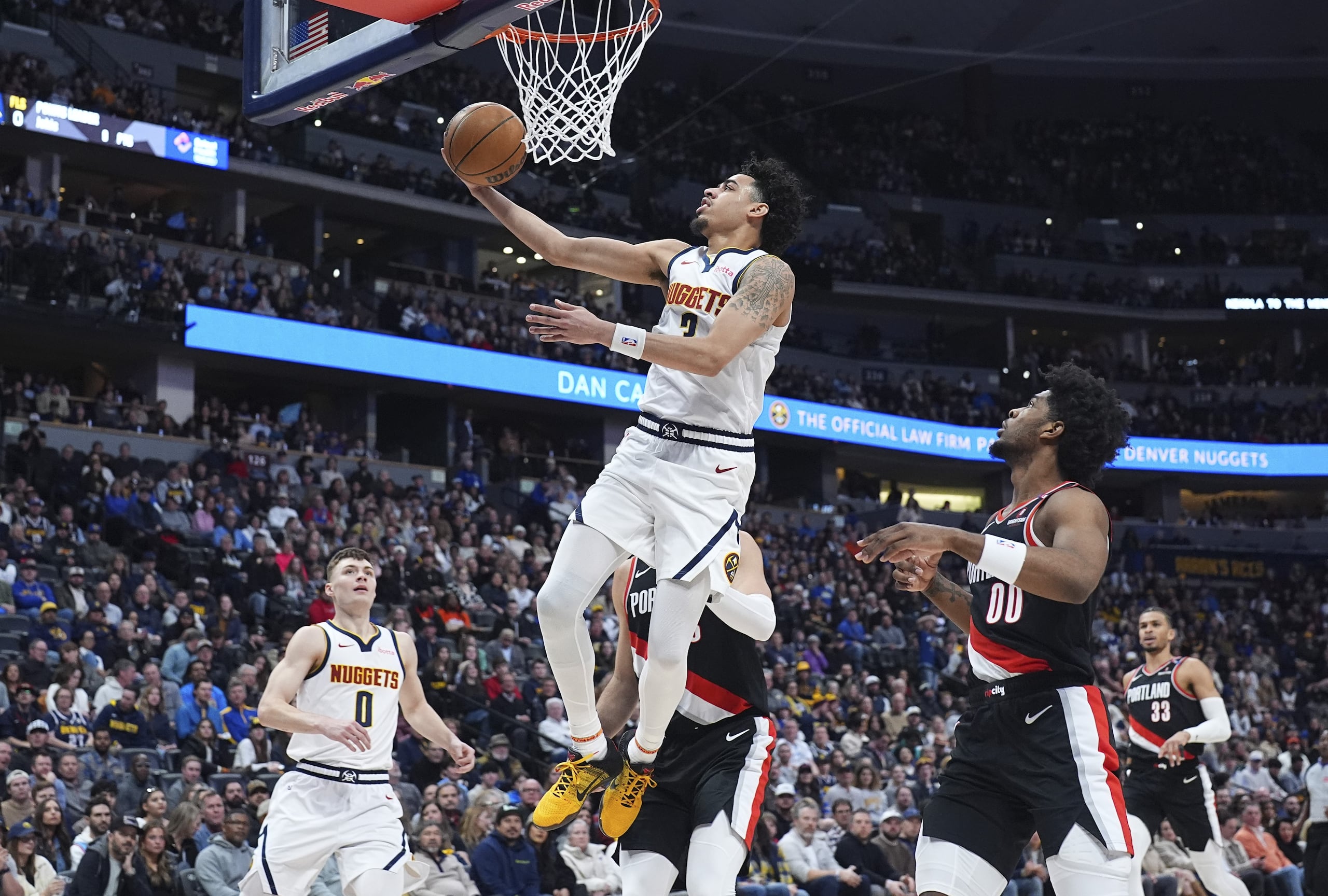 Julian Strawther está con los Nuggets de Denver desde 2023.