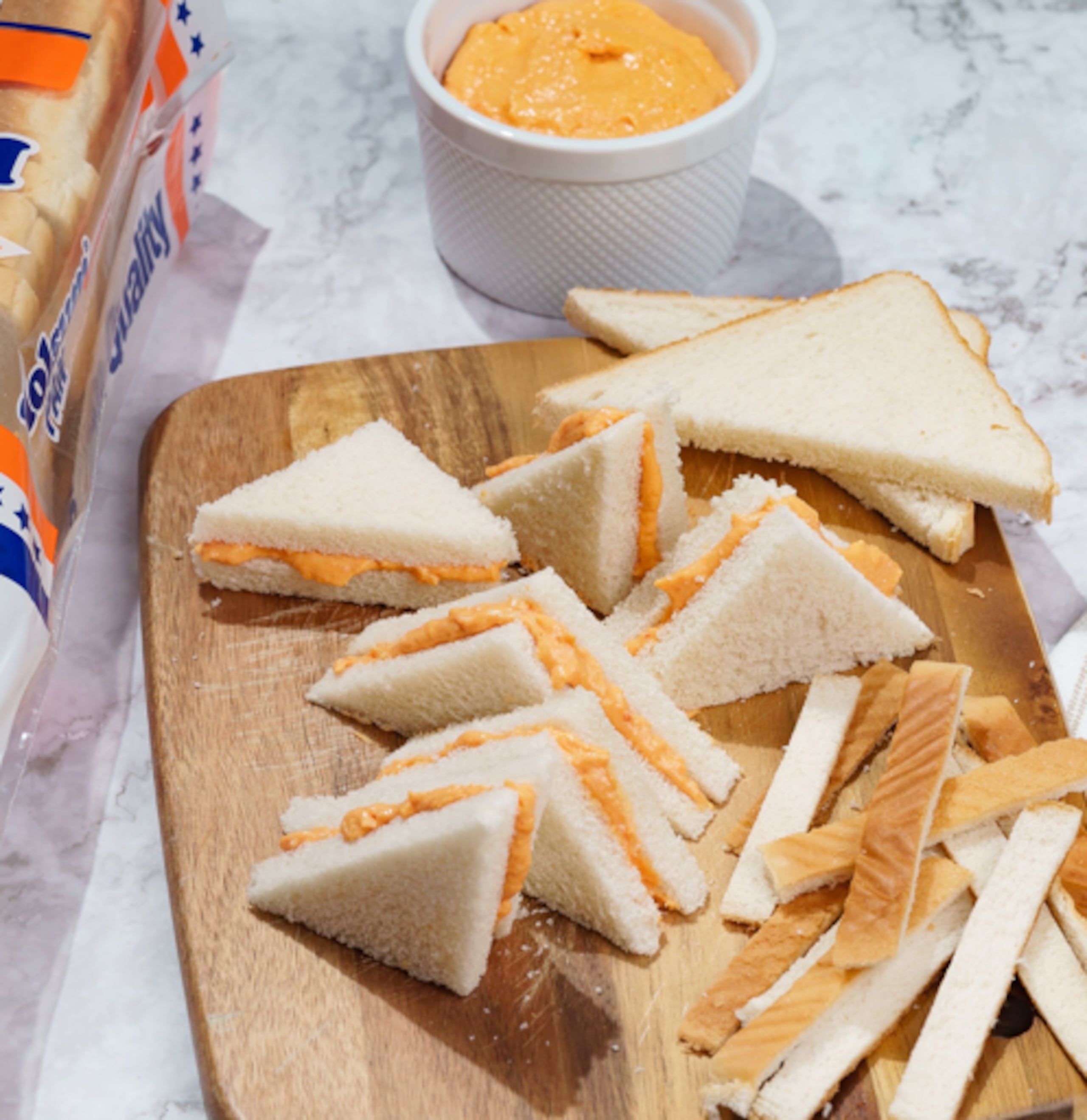 Para unirse al concurso, los interesados deben tomarse una foto preparando su receta original de sándwich de mezcla con pan Holsum y acceder a www.concursoholsum.com para completar el formulario de participación.