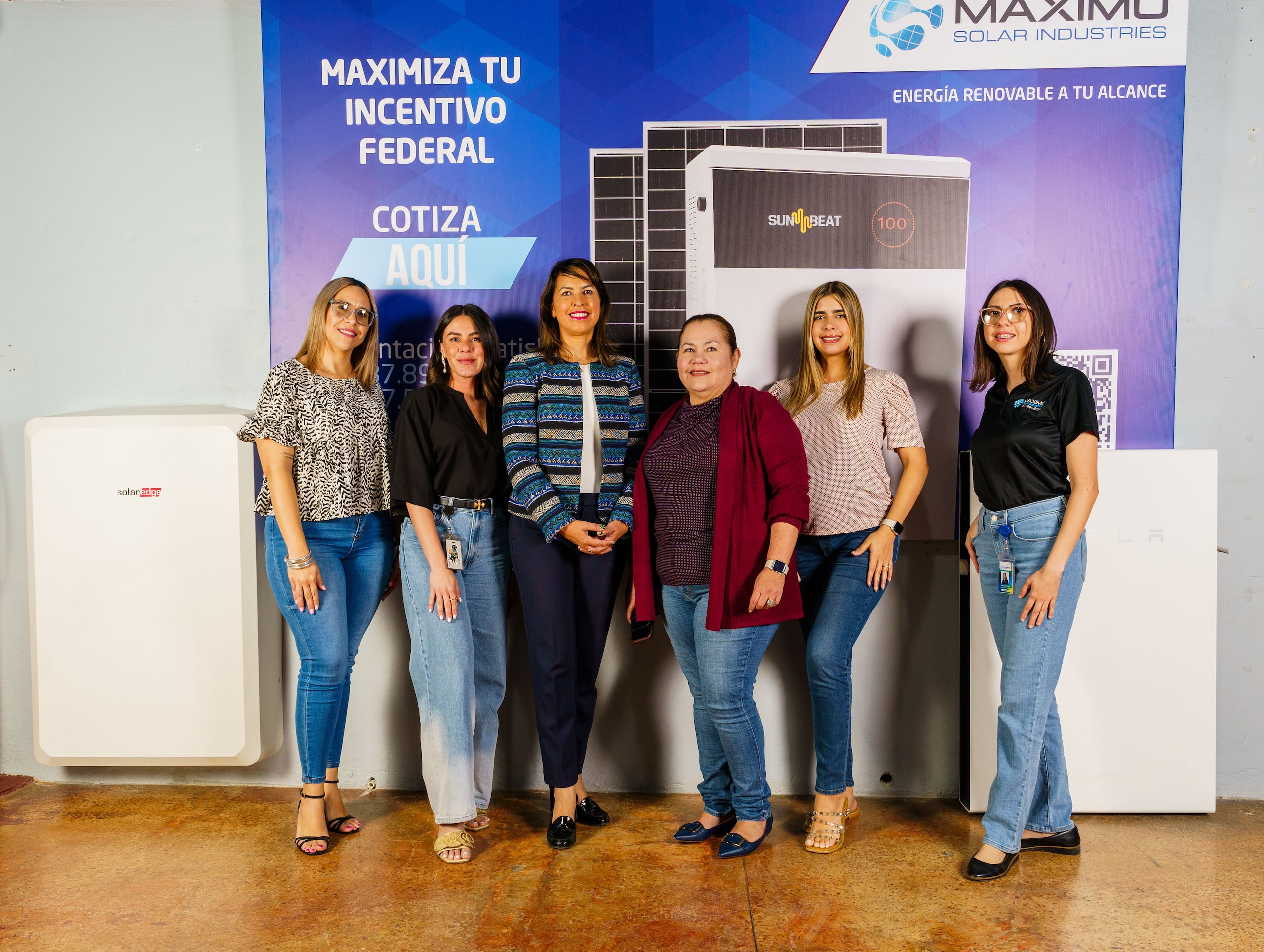 De izquierda a derecha: Delmaris Ramírez, Dellyann González, Maribel Ramírez, Hilda González, Mariangelly Valle y Marlene Soto.