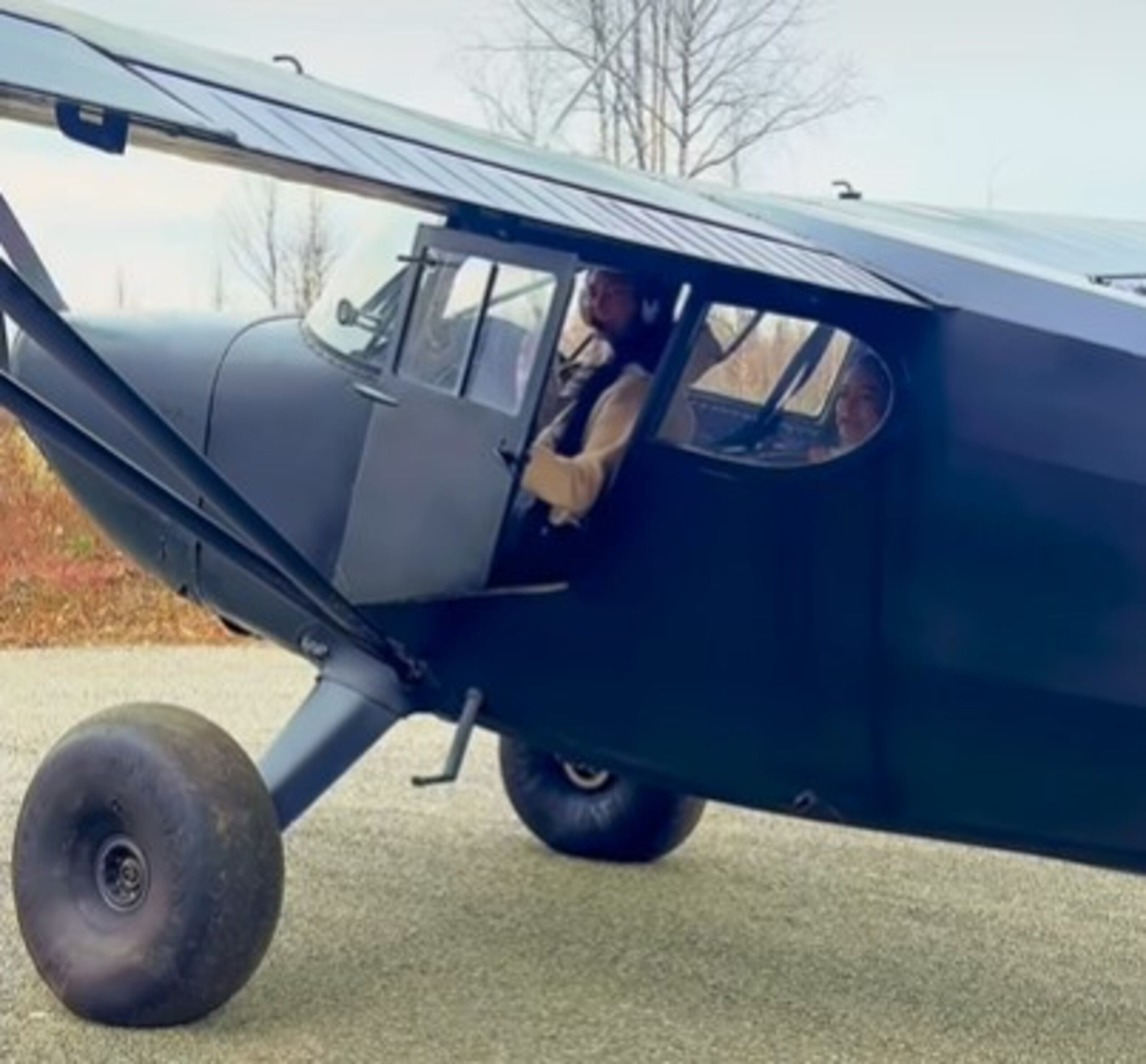 Cuando Keim crecía en un hogar en Alaska, un amigo de la familia lanzaba pavos a su familia y a otros cercanos para las fiestas.