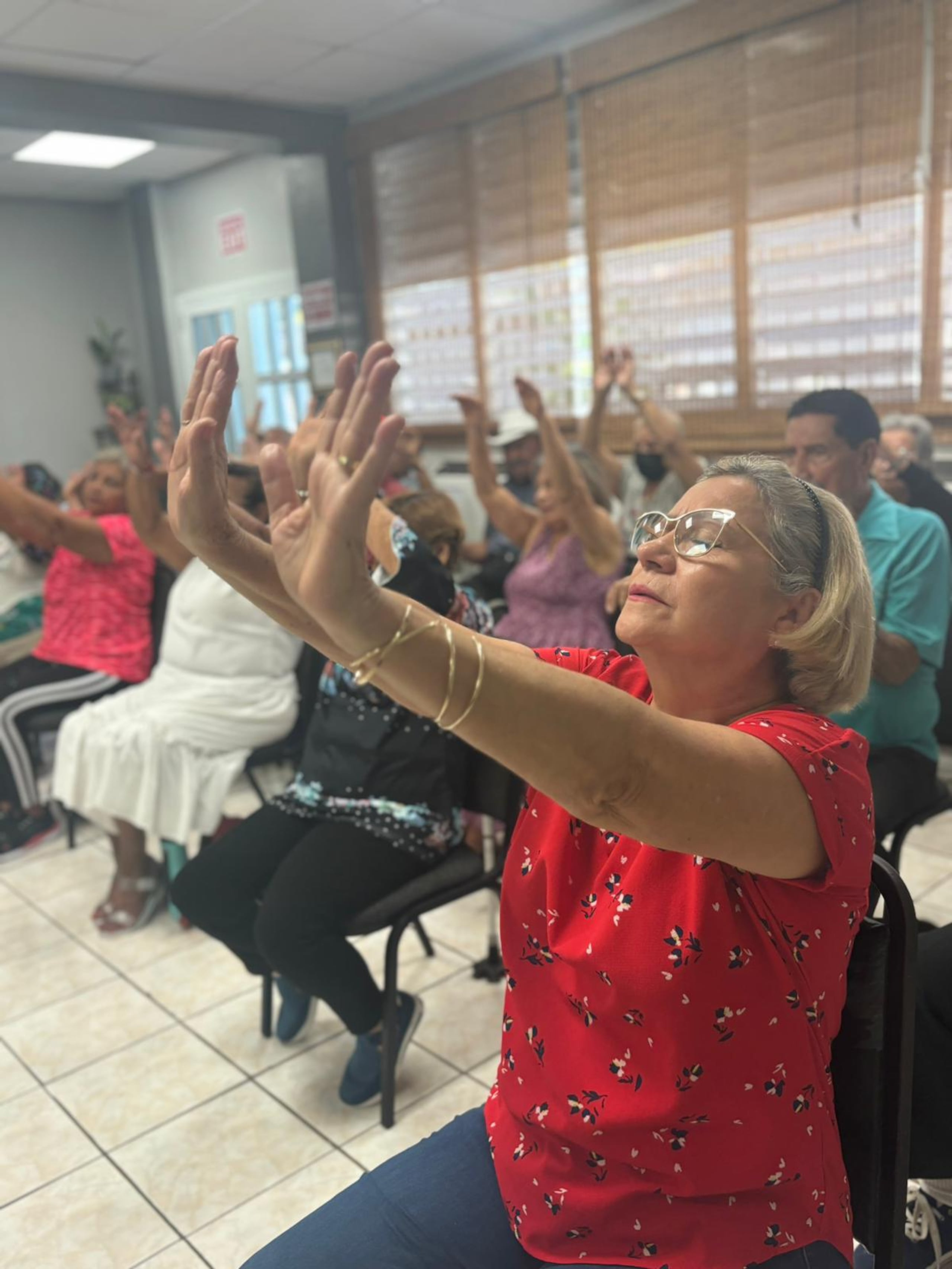 Además de mejorar su movilidad, los pacientes experimentan beneficios sociales.
