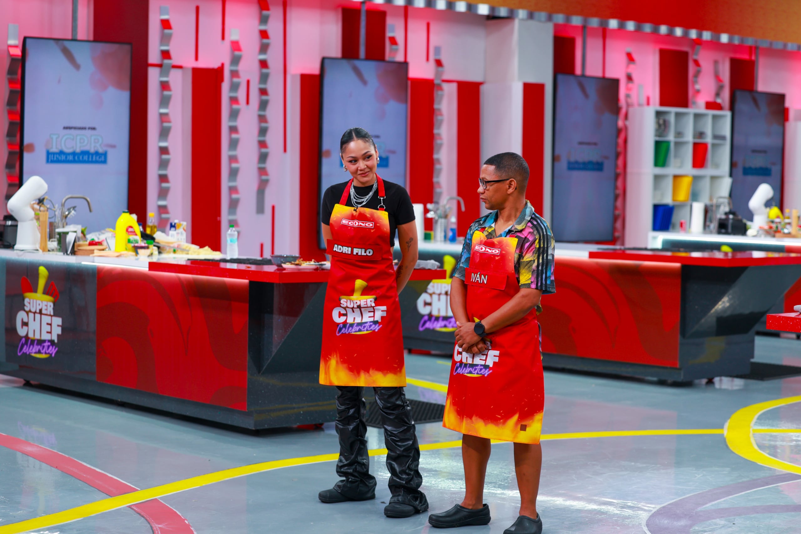 Adri Filomeno e Ivan Calderón en la "Línea de Fuego" de "Super Chef Celebrities 2"