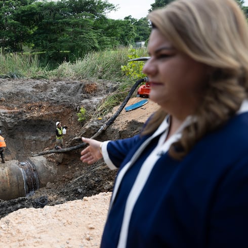 FOTOS: Jenniffer González inspecciona los trabajos de reparación de la avería en Superacueducto