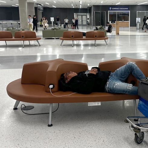 FOTOS: Esta es la situación en aeropuertos de Estados Unidos tras recorte de vuelos