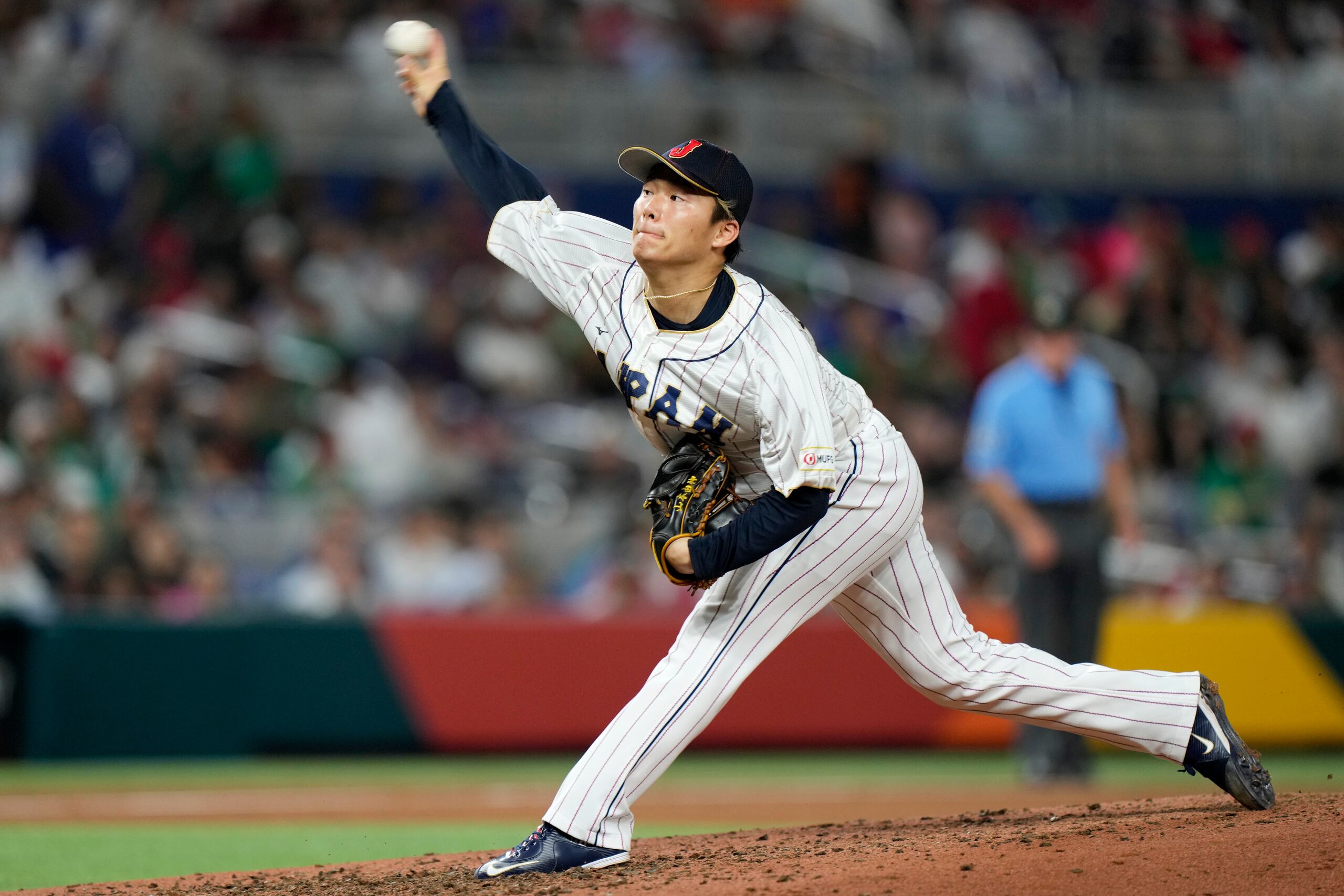 El lanzador japonés Yoshinobu Yamamoto durante el pasado Clásico Mundial de Béisbol.