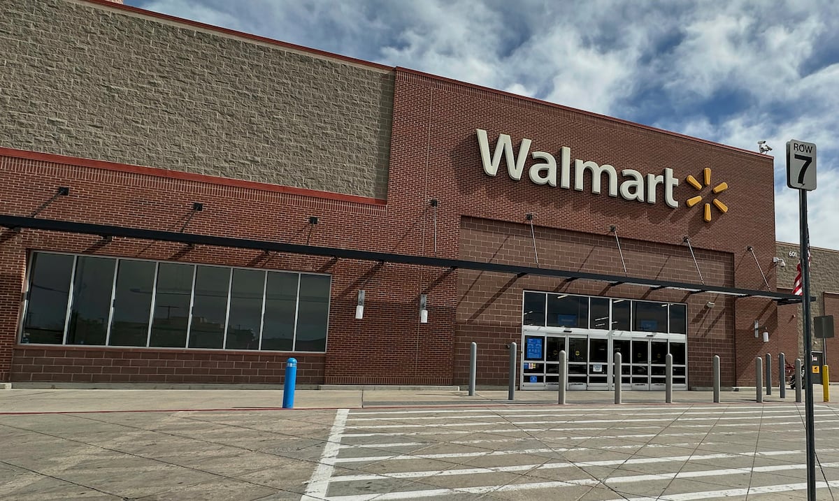 Trump arremete contra Walmart: No suban precios por aranceles, absorban ...