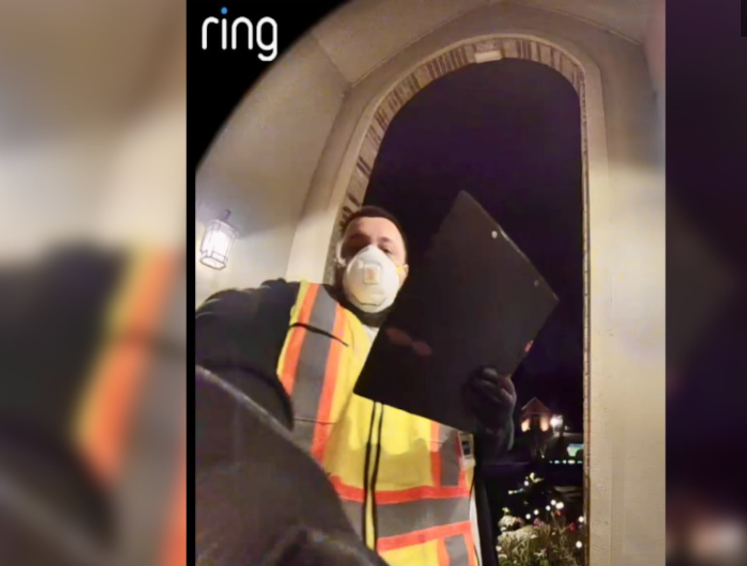 Uno de los hombres que se hizo pasar por trabajador eléctrico para entrar a una casa en Michigan (Oakland County Sheriff's Office)