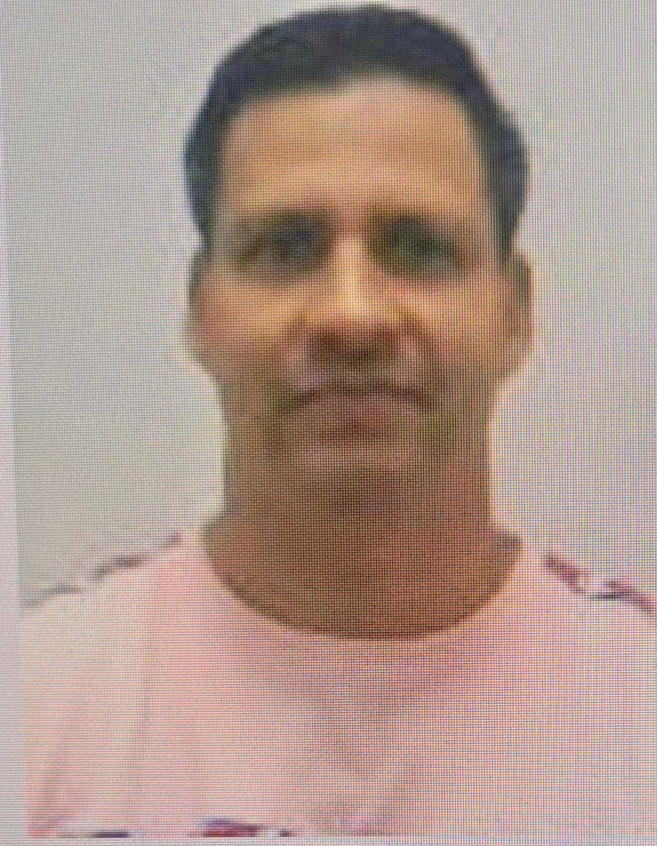Las autoridades buscan a Edwin Noél López Reyes, de 48 años, quien se considera sospechoso del asesinato a balazos de su pareja, Jessica Enid Torres Santiago, de 43 años, en la carretera PR-1, cerca de la salida hacia la autopista Luis A. Ferré en Ponce.