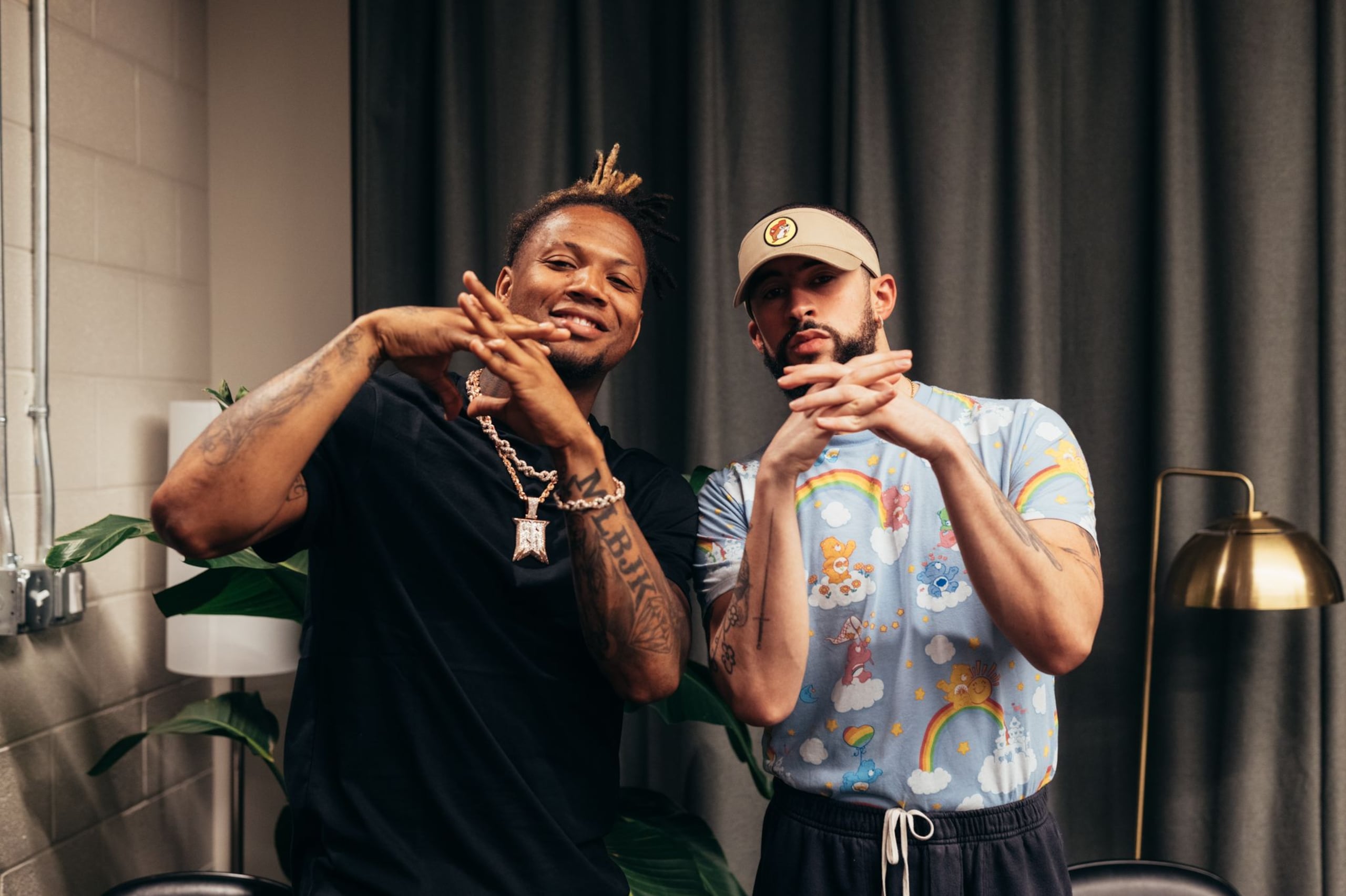 Ronald Acuña Jr y Bad Bunny hicieron oficial el junte con Rimas Sports.