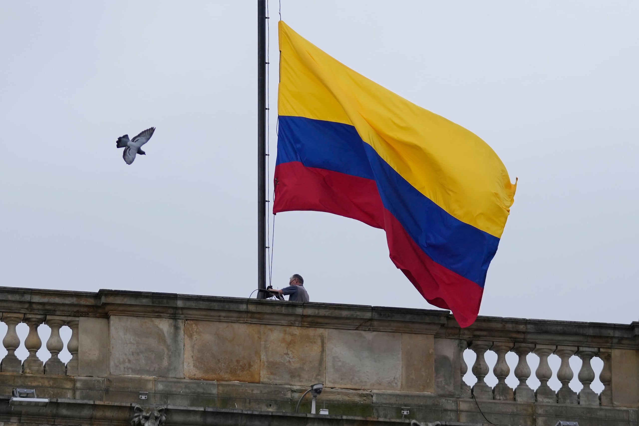 Colombia permanece bajo una advertencia de viaje de Nivel 3.