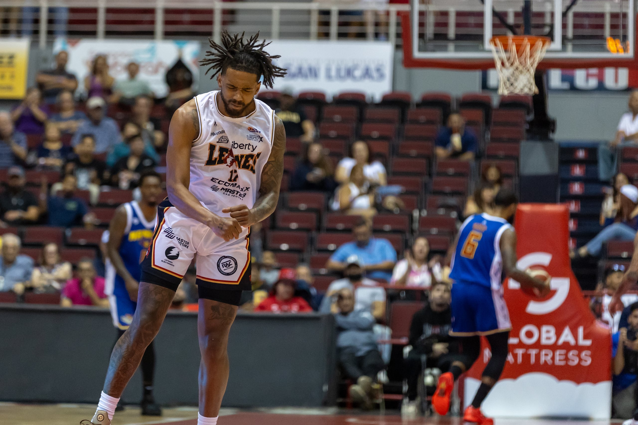En la foto, Royce Hamm, de los Leones de Ponce
