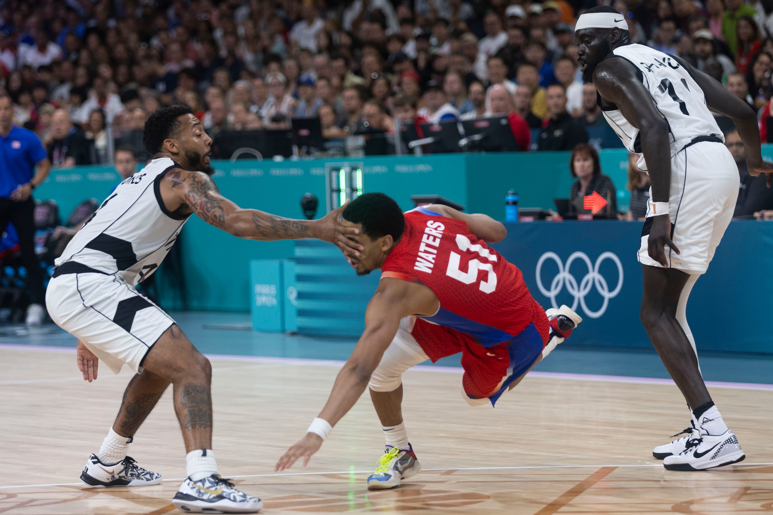 Juego entre Sudan Del Sur y Puerto Rico en París 2024.