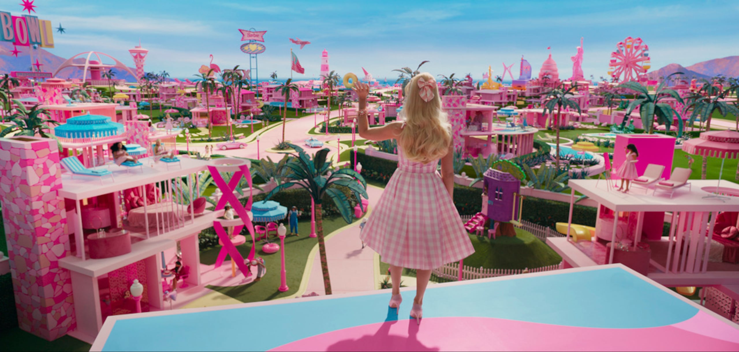 Margot Robbie en una escena de "Barbie".