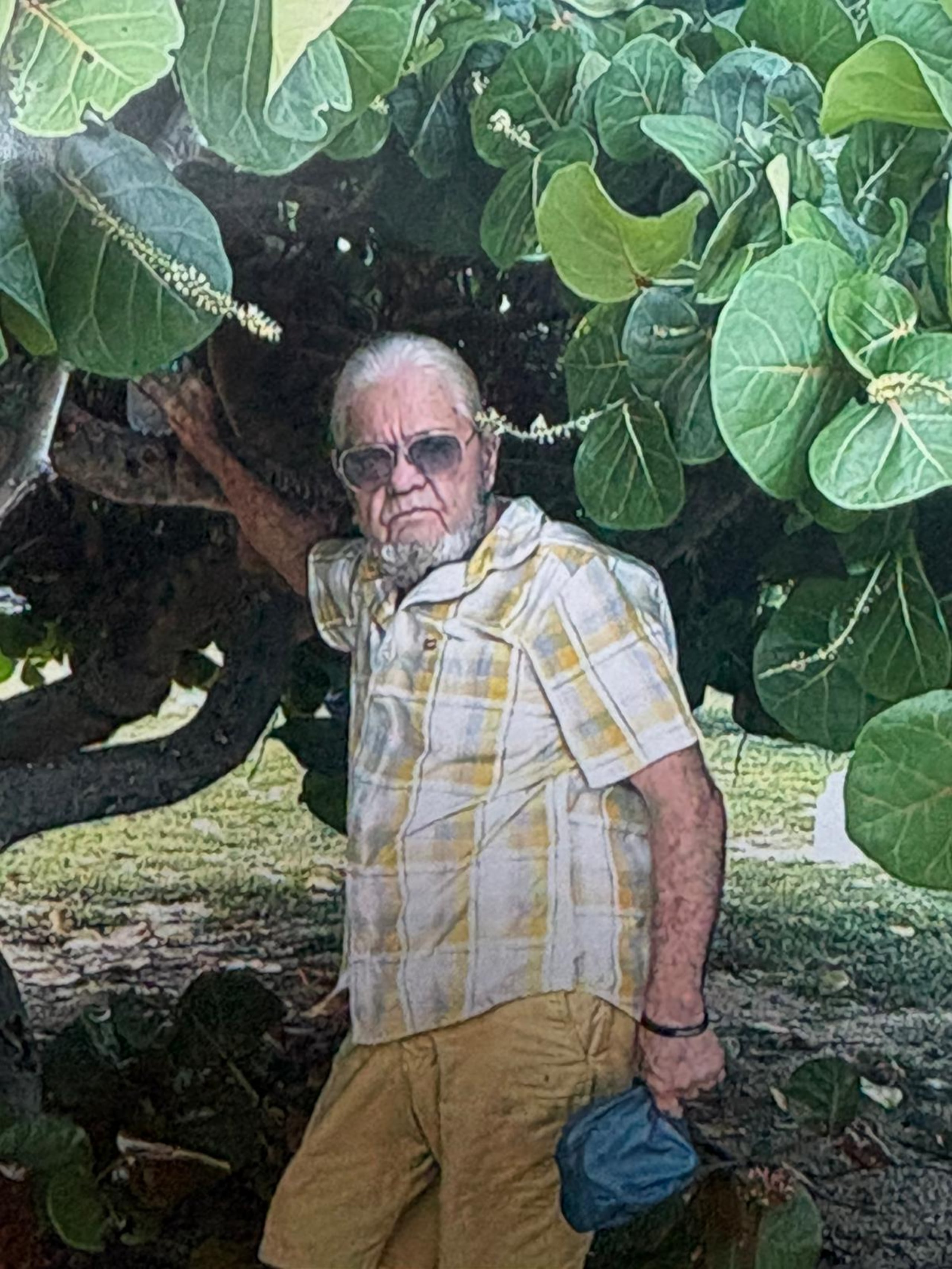 Ángel Nieves González de 74 años, quien había sido reportado desaparecido, llegó a salvo a su hogar en San Sebastián.