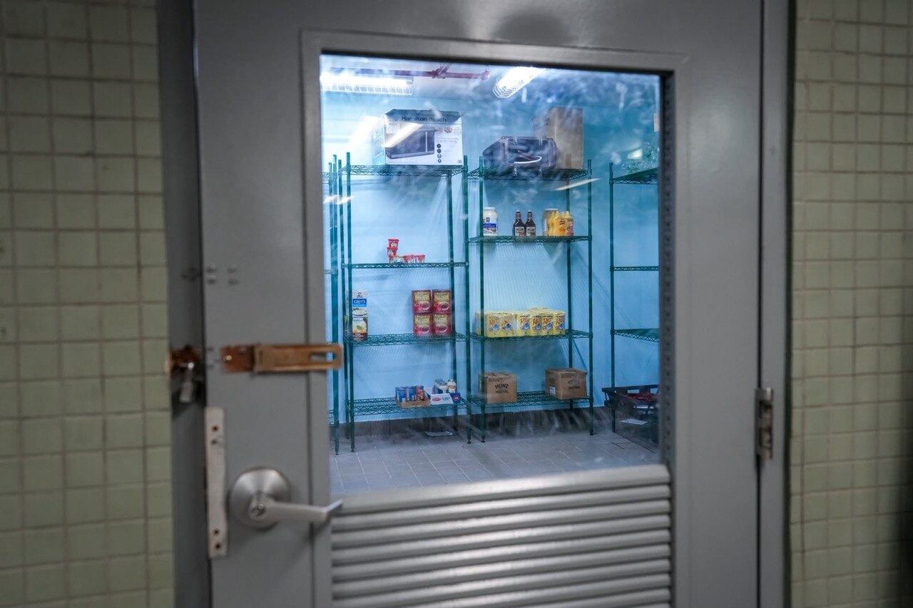 Imagen de la cobertura de: Vista ocular revela licencia vencida y presunta falta de alimentos en centro de Assmca