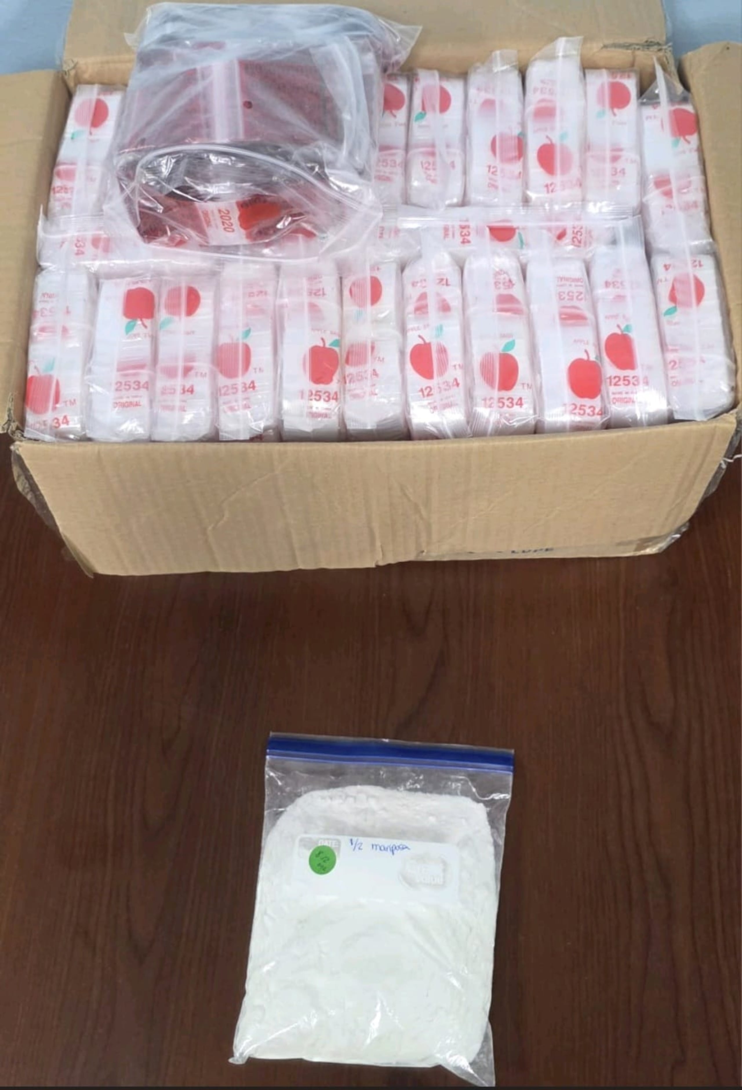 Cocaína ocupada por agentes de la División de Drogas y Narcóticos de Aguadilla, en un allanamiento en una residencia en Isabela.