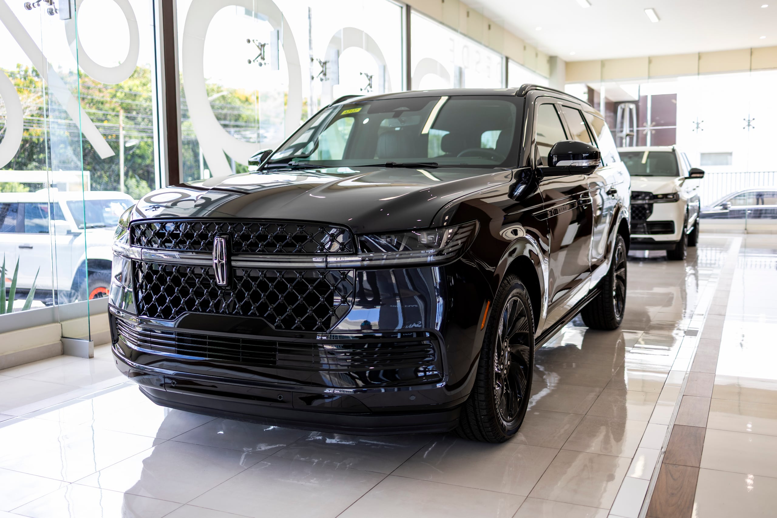 La nueva Lincoln Navigator, SUV insignia de la marca de lujo, está disponible en San Juan Lincoln.