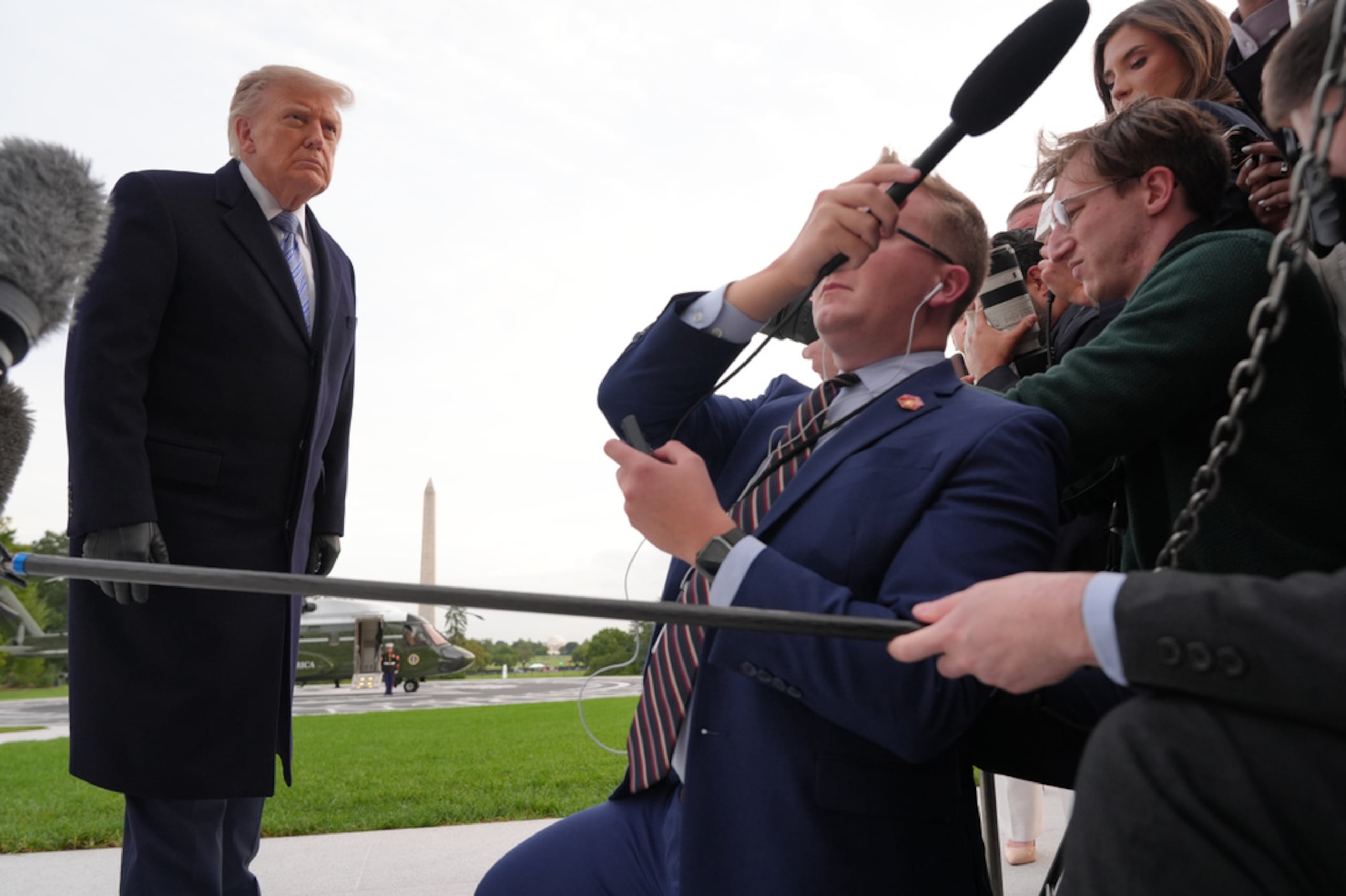 El presidente Donald Trump responde preguntas en el jardín sur de la Casa Blanca, el 23 de septiembre de 2026, en Washington D.C., luego de recibir al presidente de China, Xi Jinping, en la Base Conjunta Andrews.