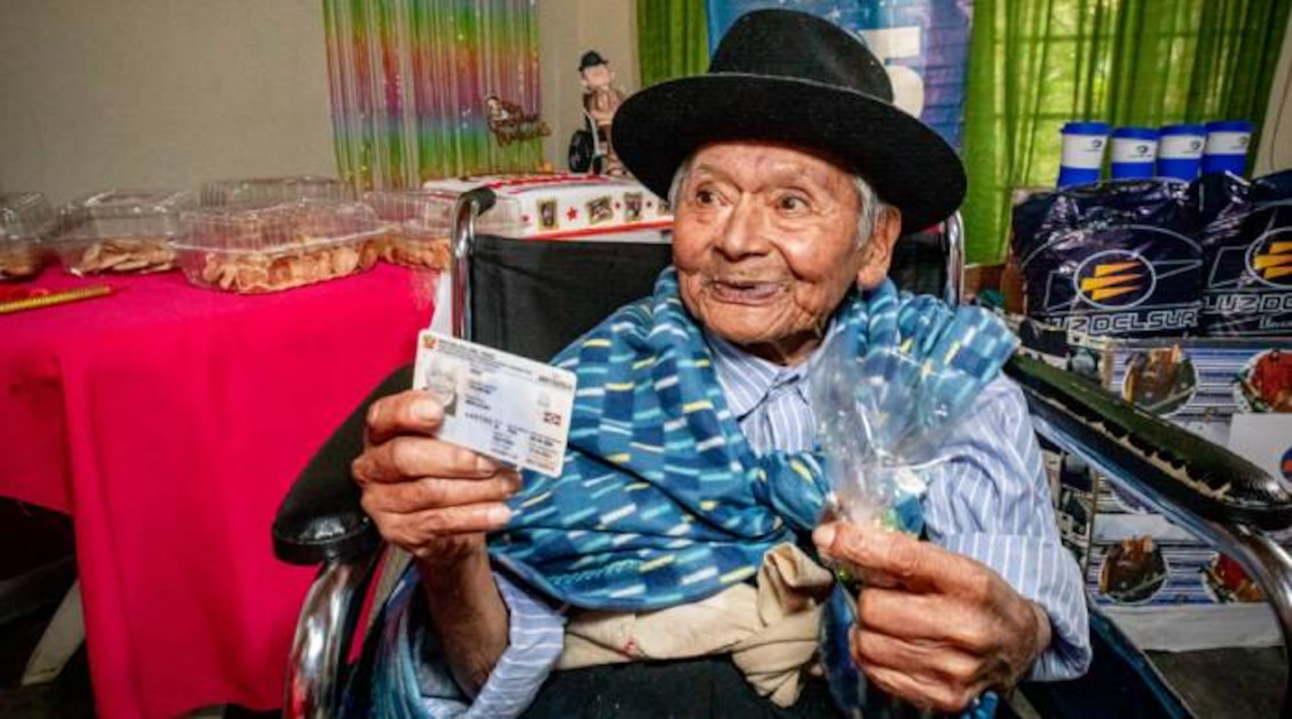 Las autoridades dicen que Mashico nació en una zona alejada del pueblo rural de Huacachi, pero que la mayor parte de su vida la pasó en Cormilla —una hacienda cafetalera abandonada, ubicada a más de una hora de distancia a pie—, donde era el guardián.