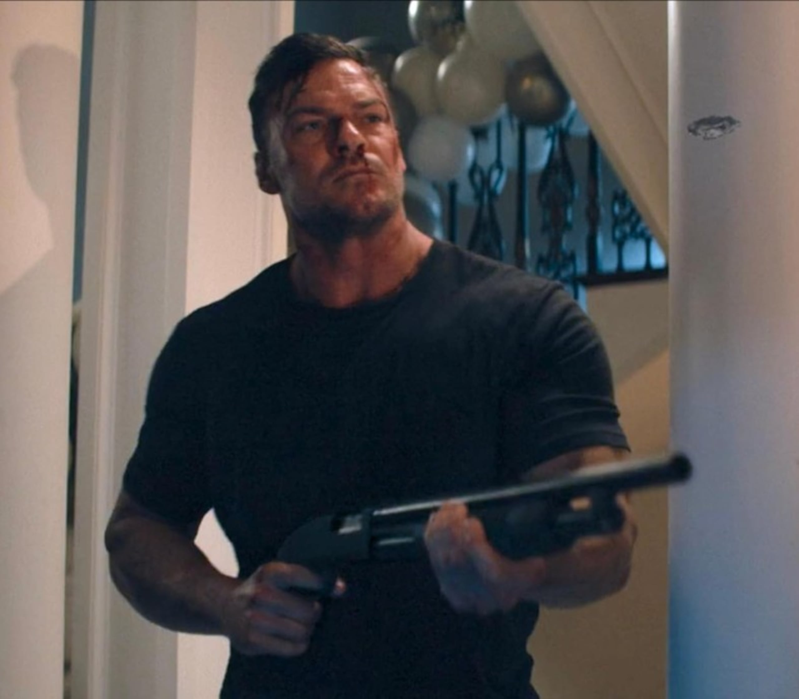 Según el actor, una película de 'Reacher' podría afectar la magia de la serie para el público.