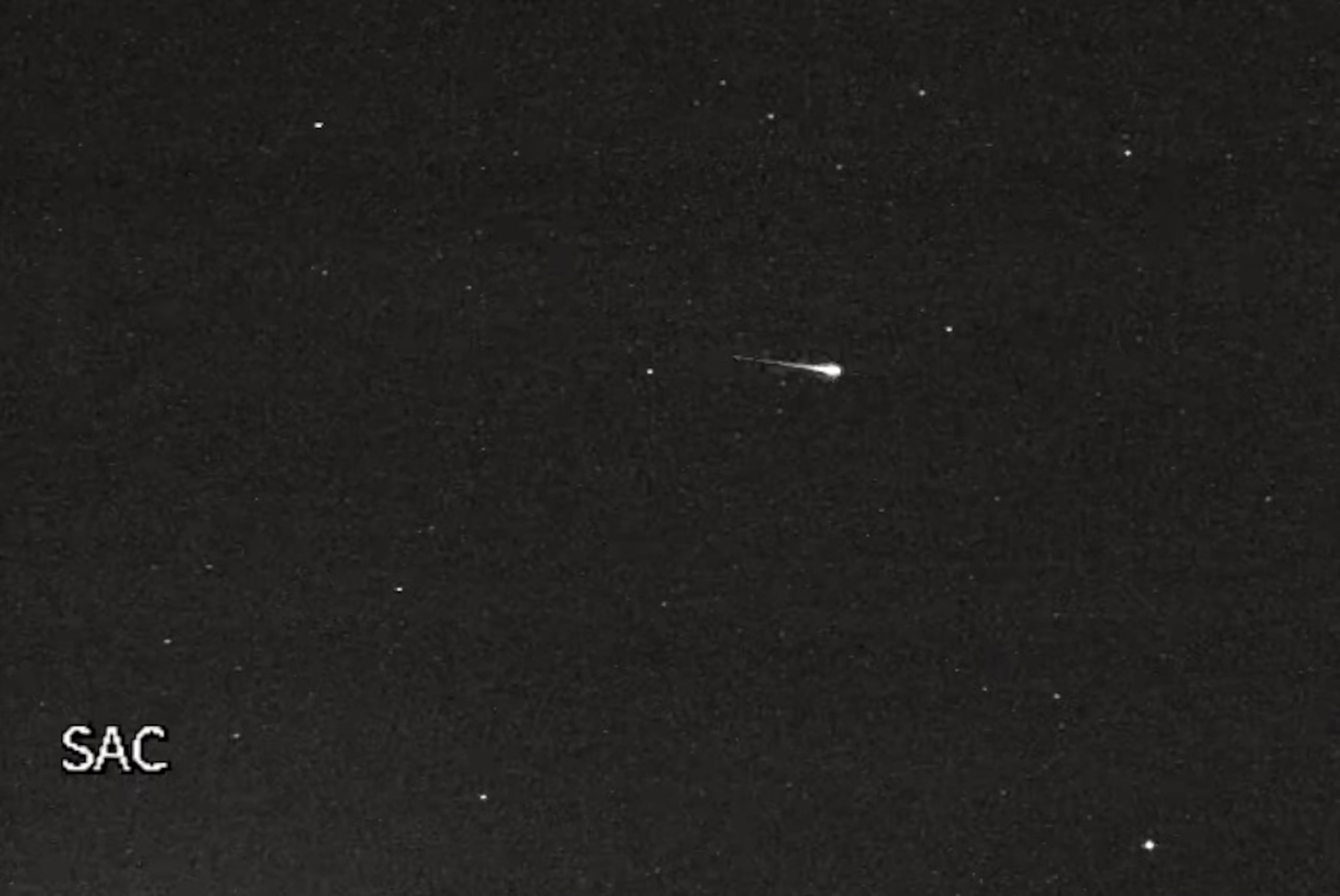 El avistamiento se produjo a eso de las 3:25 a.m. de hoy.