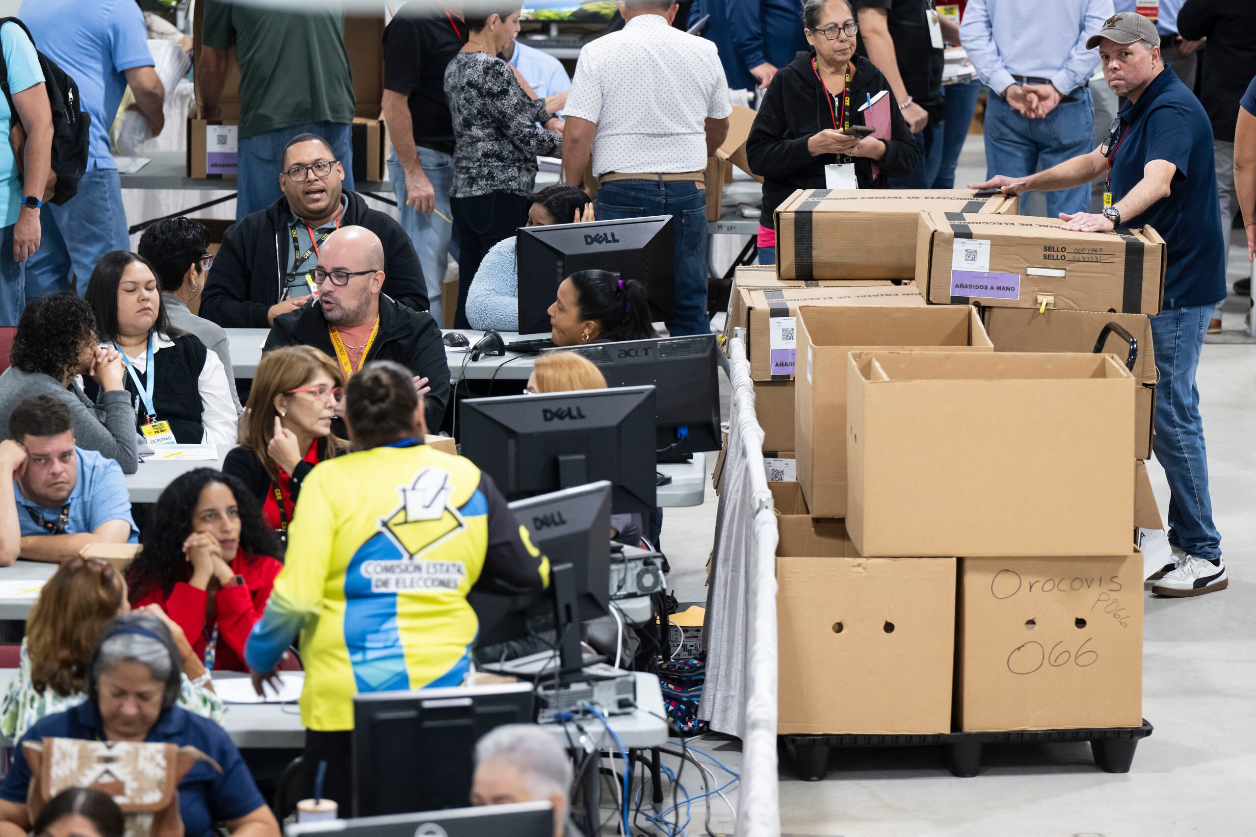 Los maletines no requieren revisión adicional, aseguró la presidenta alterna de la CEE, Jessika Padilla Rivera.