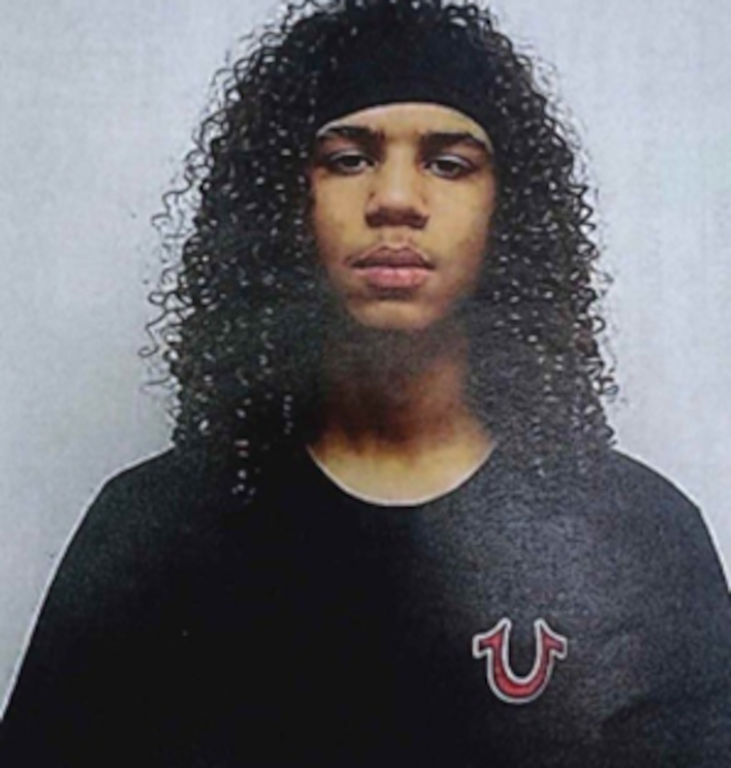 Yadiel Torrales Lazú fue reportado desaparecido junto a Jaqxiel M. Jamil Valentín, también de 16 años, y Damon Córdova Rivera, de 15 años, tras abandonar el Hogar del Niño Manuel Fernández Juncos durante la noche del 27 de agosto.