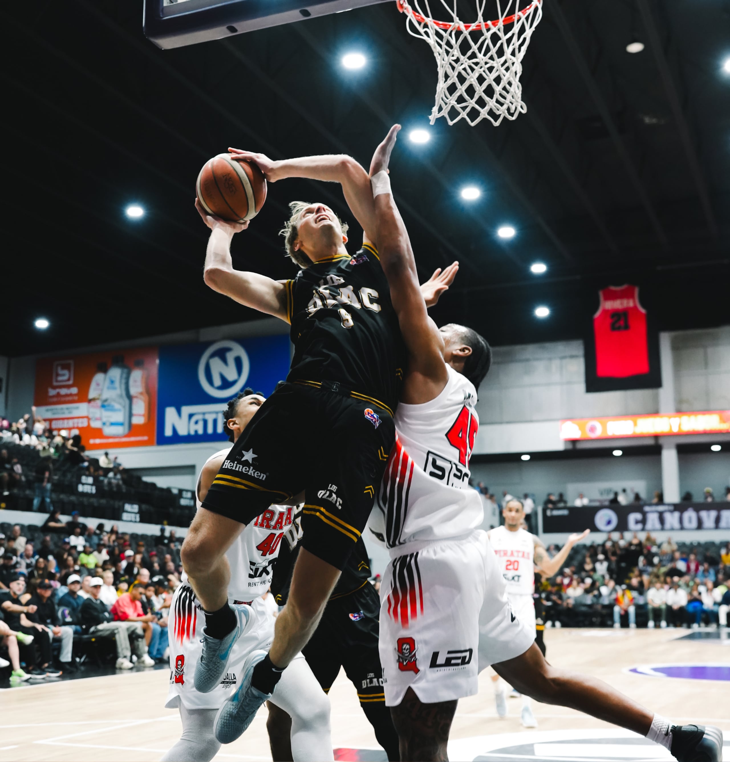 Hunter Tyson, refuerzo de los Gigantes de Carolina-Canóvanas, en un juego contra los Piratas de Quebradillas.