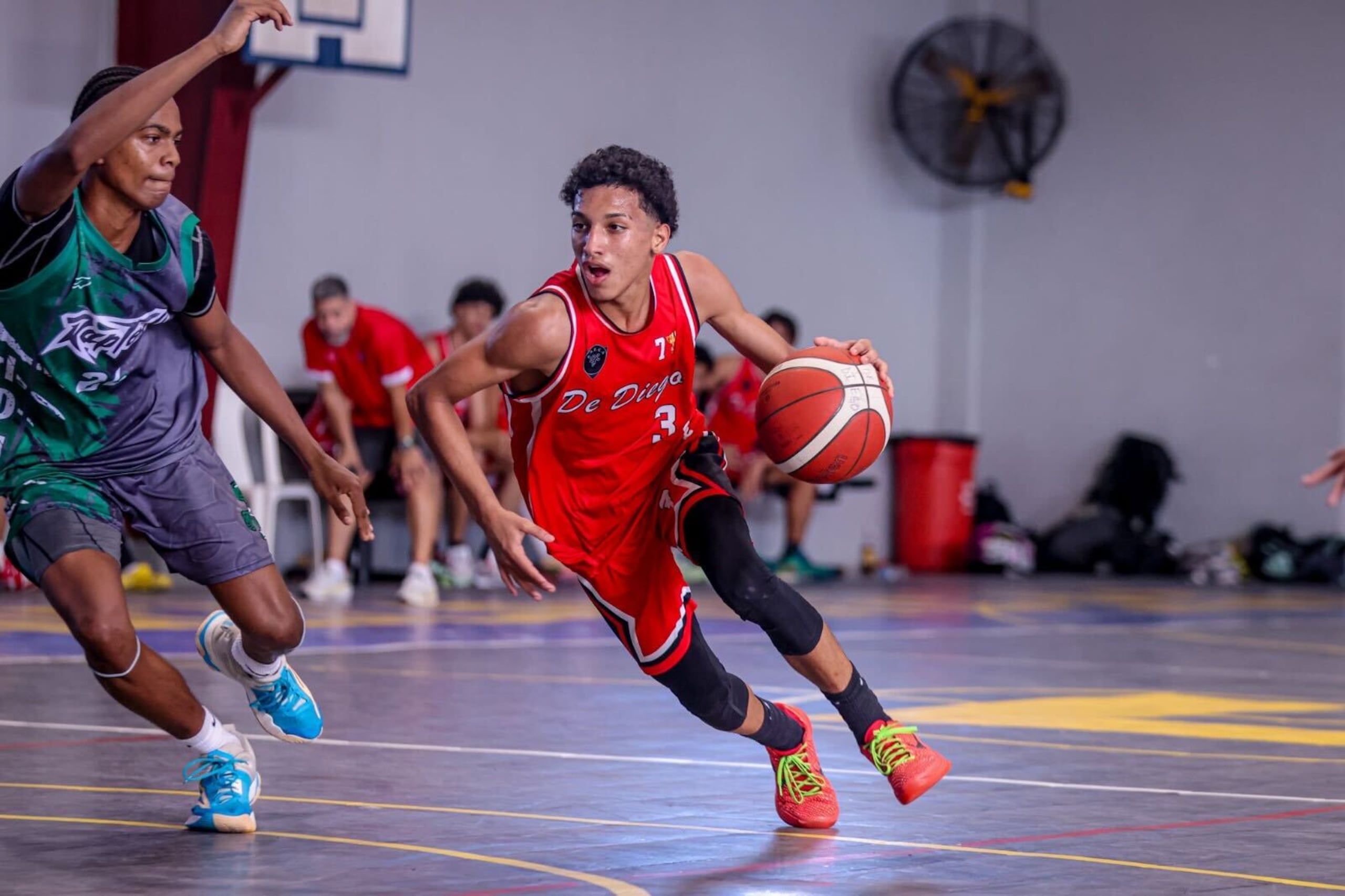 Nick Molina, del Colegio de Diego.