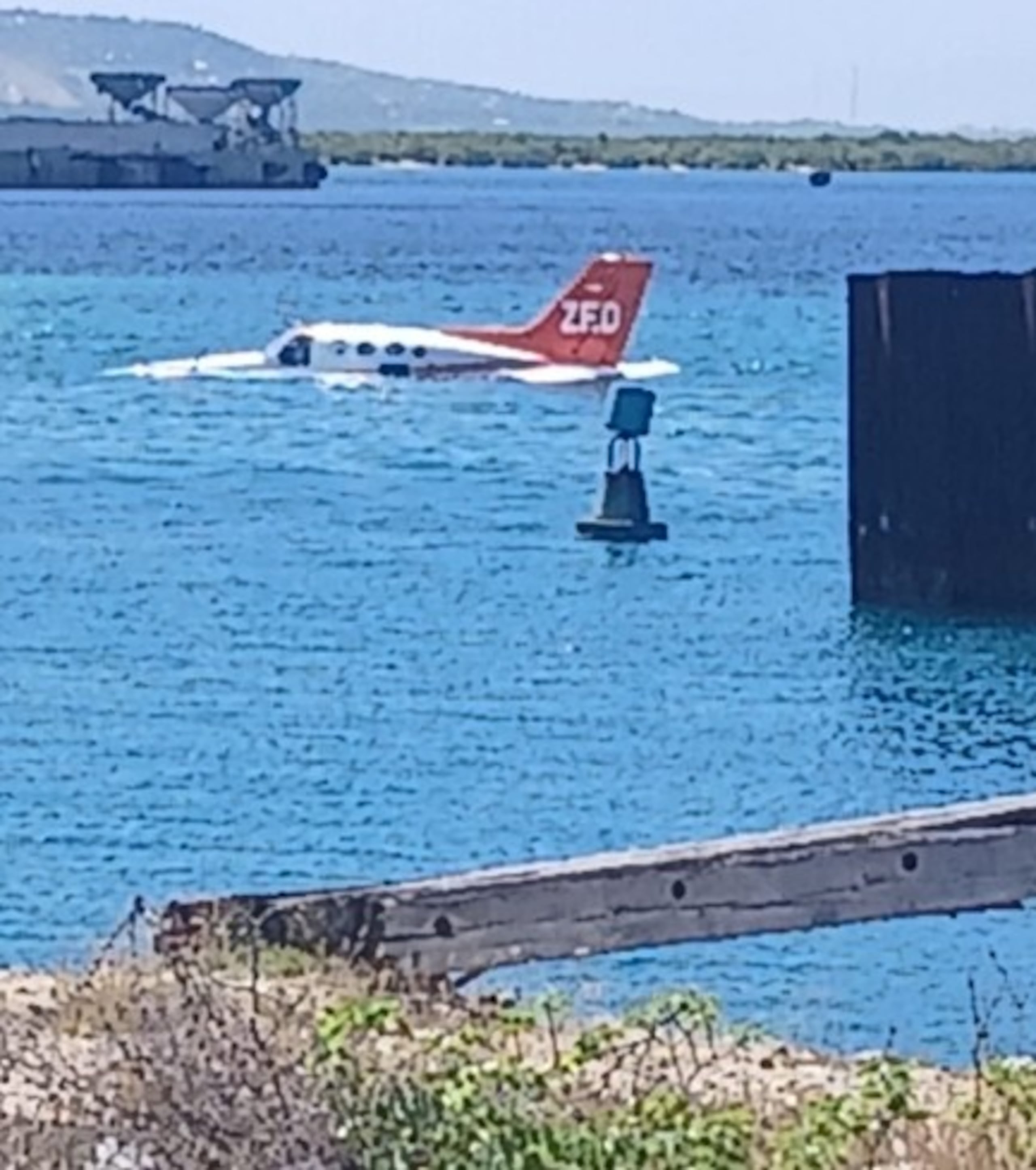 Tres personas viajaban a bordo al momento del percance aéreo.