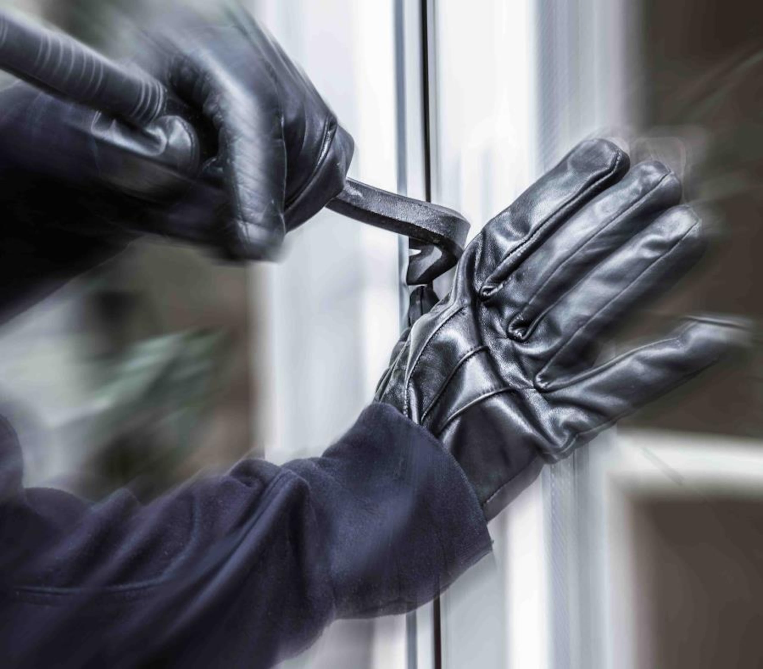 El segundo escalamiento fue reportado a las 9:15 de la noche en la avenida Central de la Hacienda Margarita en Luquillo. (Shutterstock)