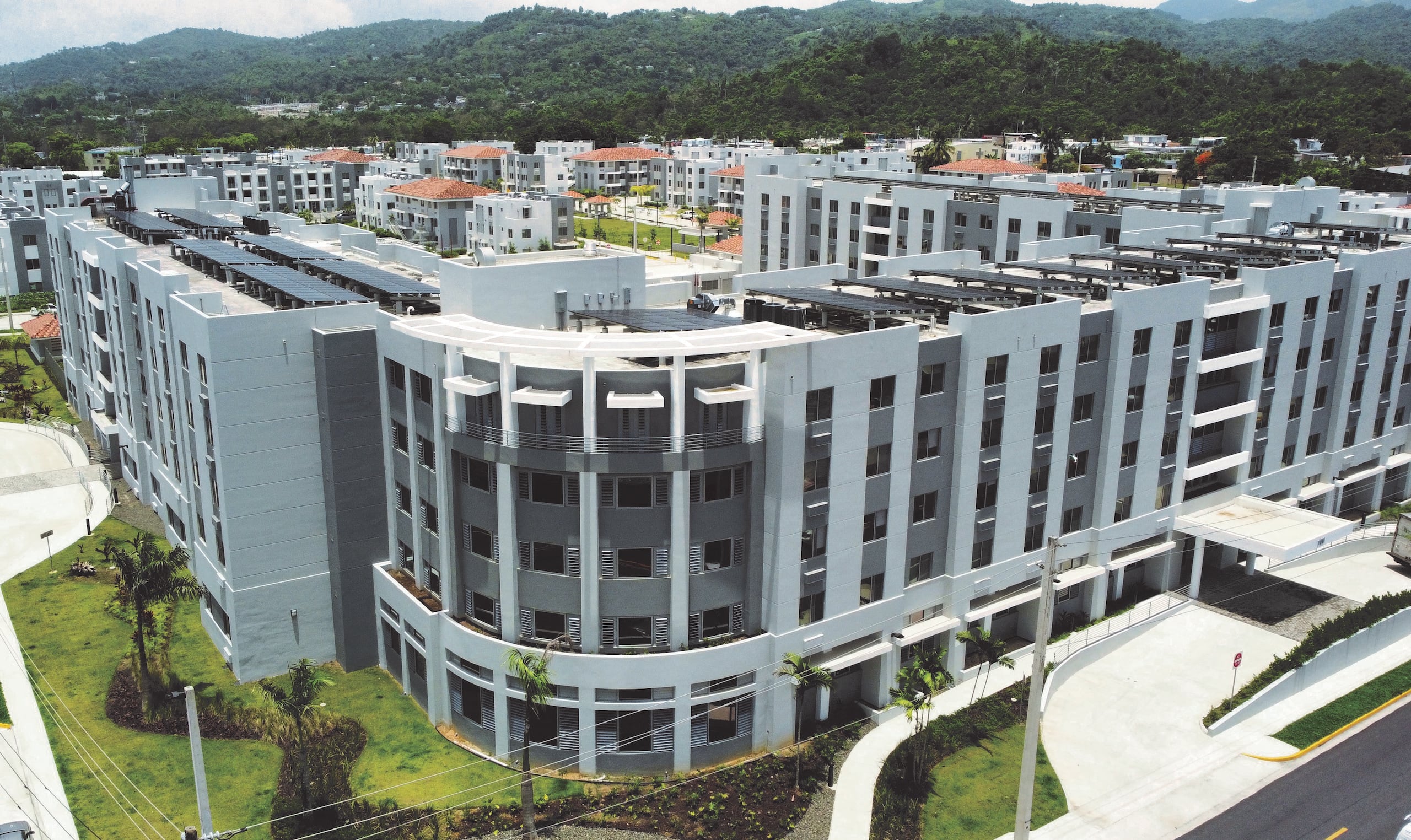 Senior Residences at Emerald Vista (Res. Gautier Benítez), complejo residencial desarrollado por F&R Construction Group.