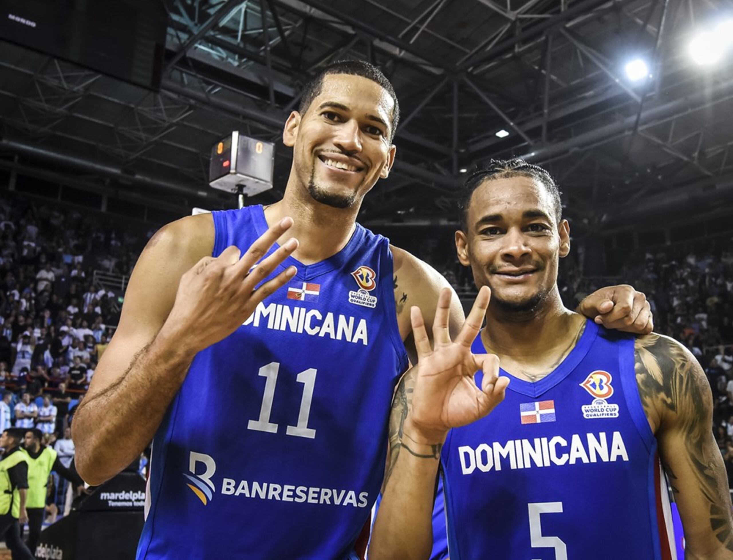 Eloy Vargas y Víctor Liz. (FIBA)