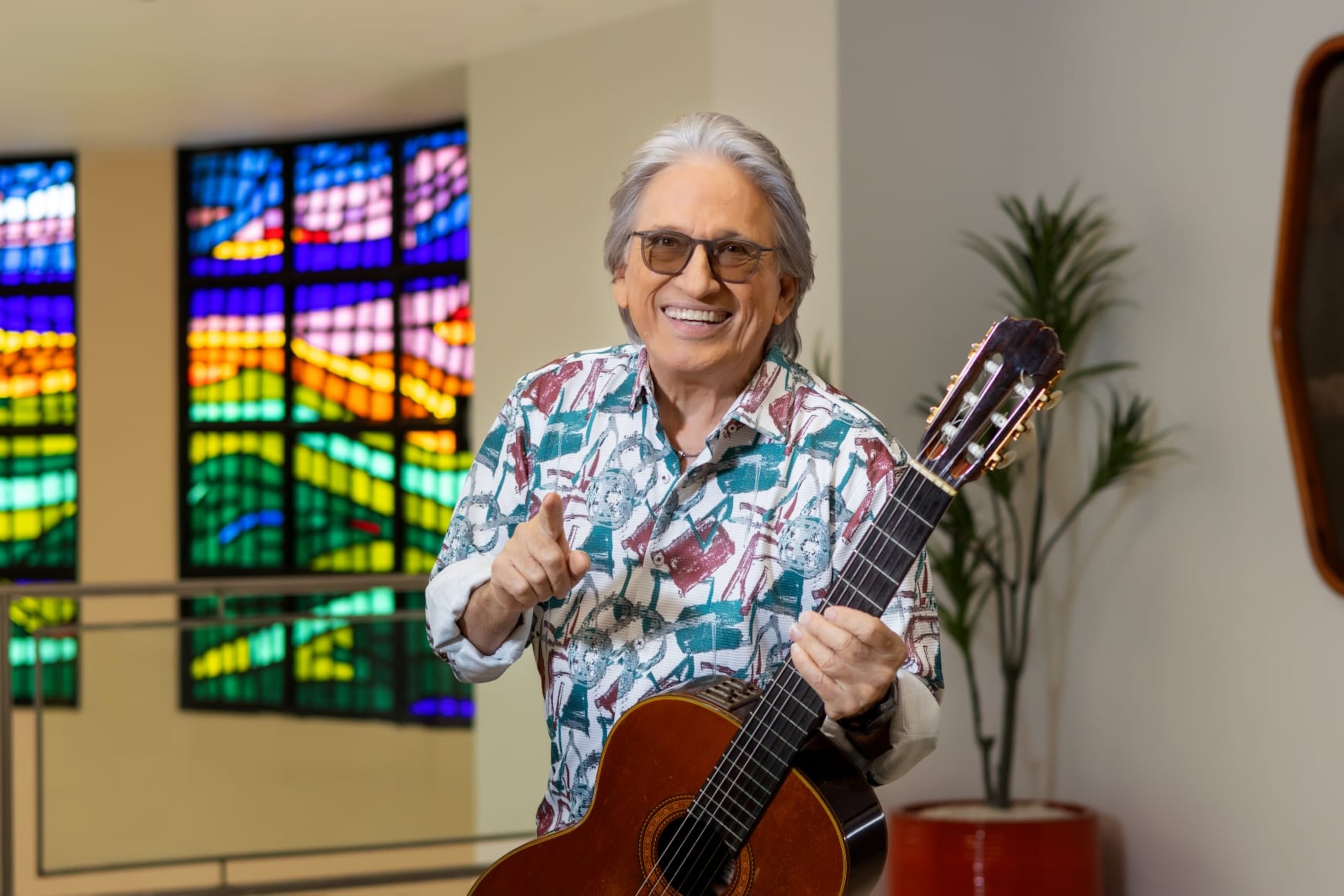 José Nogueras regresa al café teatro del Bellas Artes de Caguas para honrar su trabajo musical y la memoria de viejos amigos.