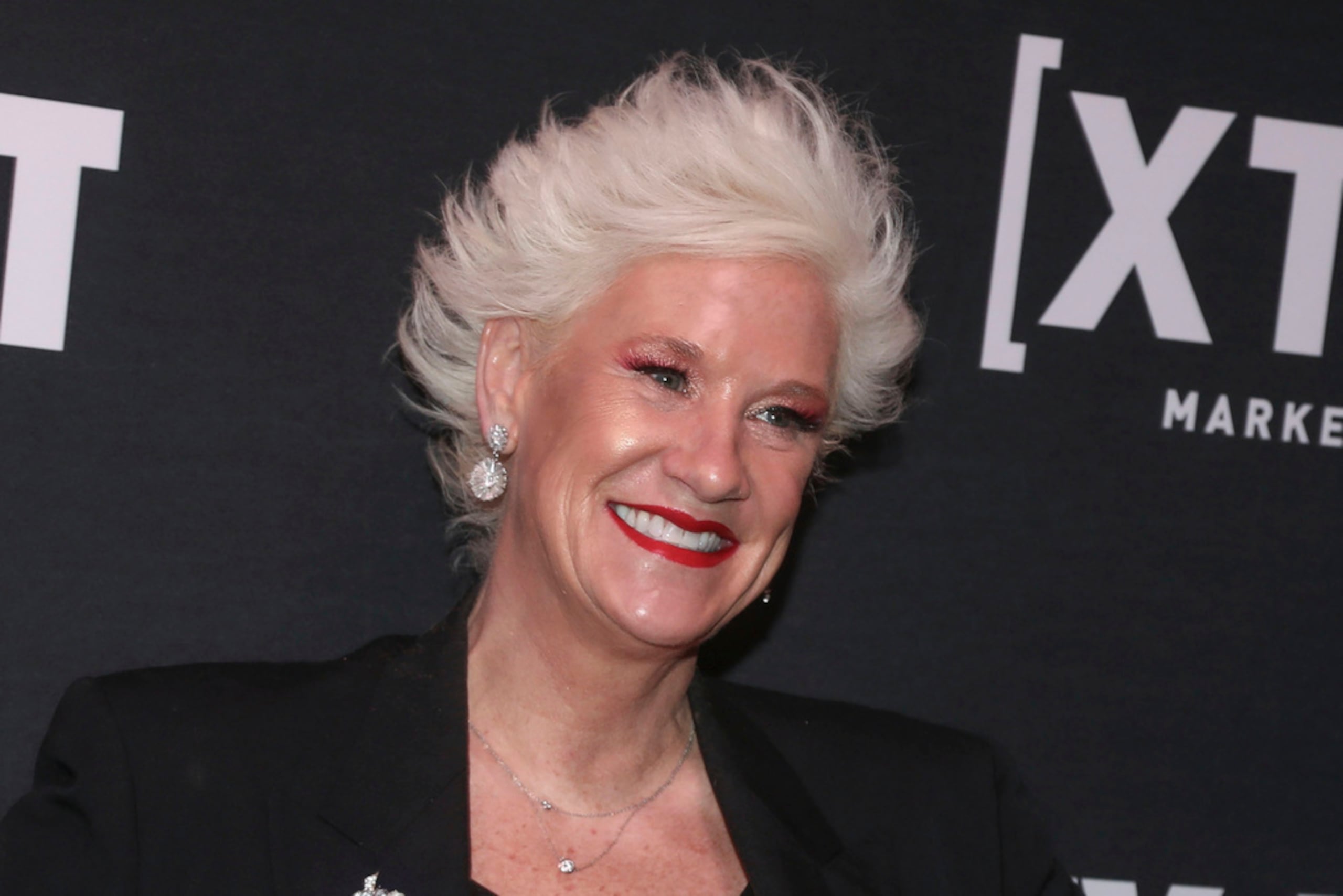 La chef Anne Burrell se destacó en los programas "Secrets of a Restaurant Chef" y "Worst Cooks in America".
