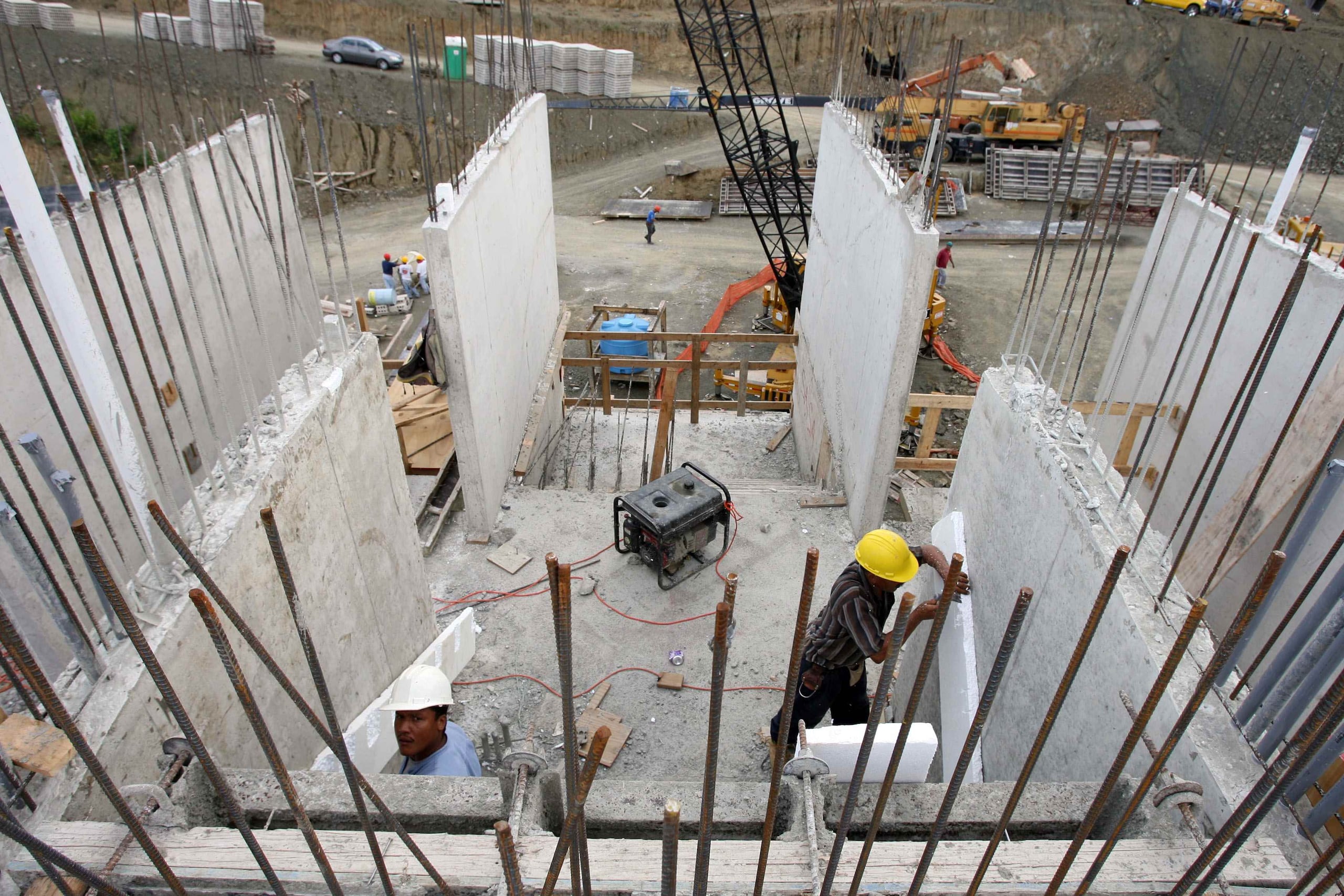 Hay plazas para carpinteros, albañiles y soldadores. (GFR Media)