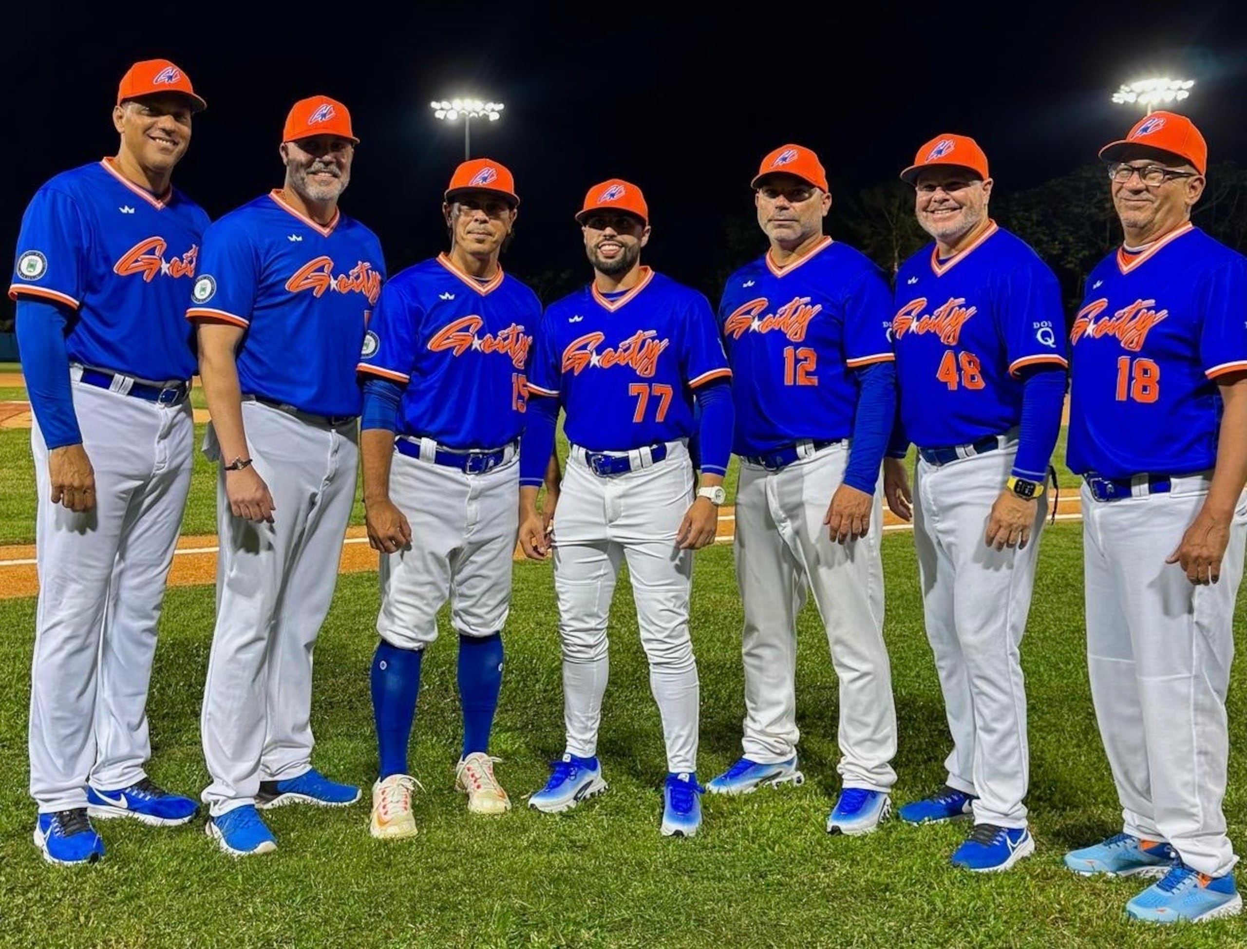 "Igor" González y su cuerpo técnico se despiden de Guaynabo.