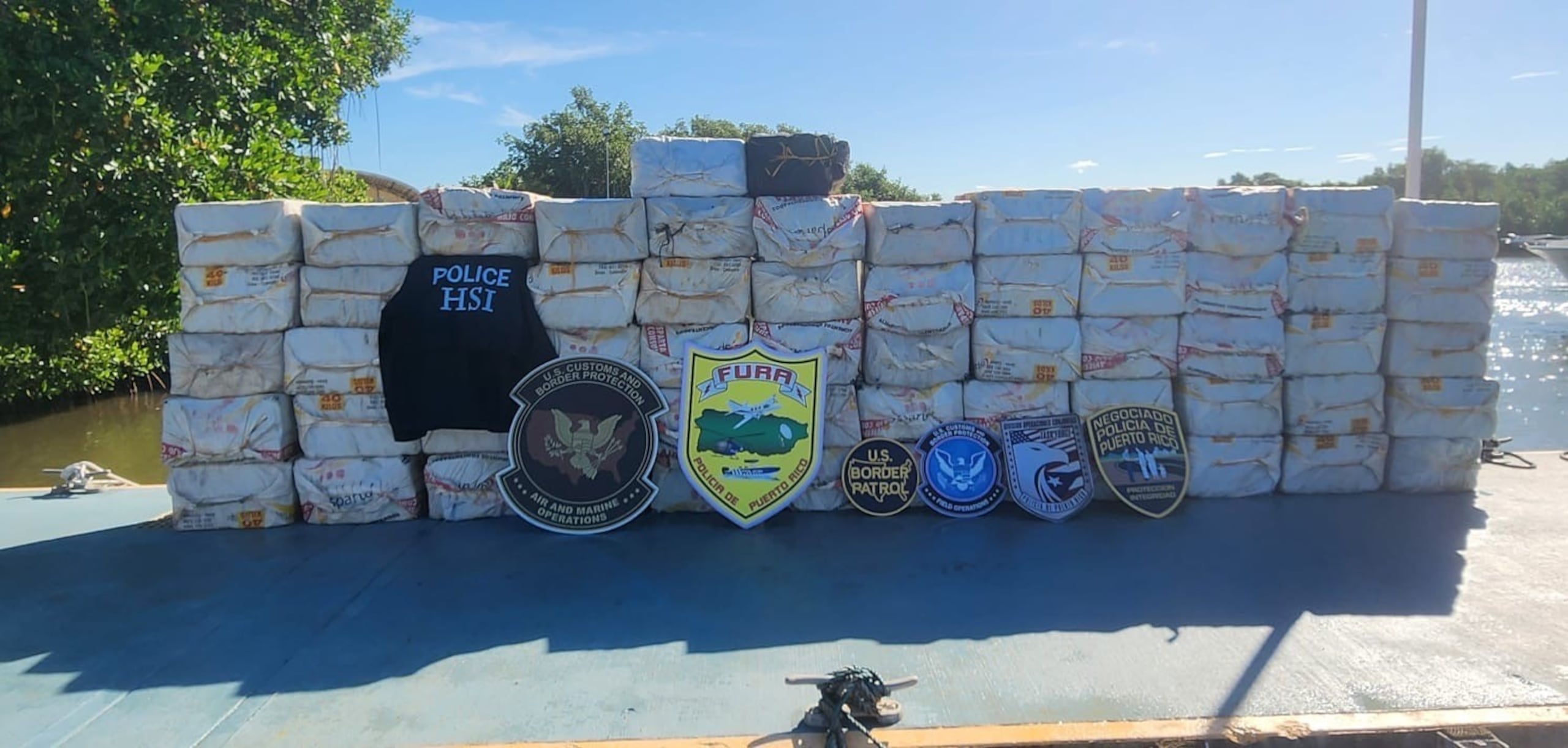 El contrabando de 62 fardos de cocaína hacia Cabo Rojo, tiene un valor estimado de $30 millones.