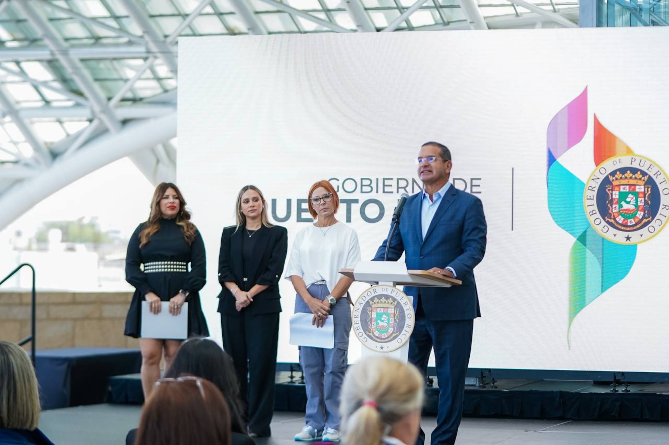 Vallines y Pierluisi presentan los detalles de la celebración de Año Nuevo en el Distrito de Convenciones.