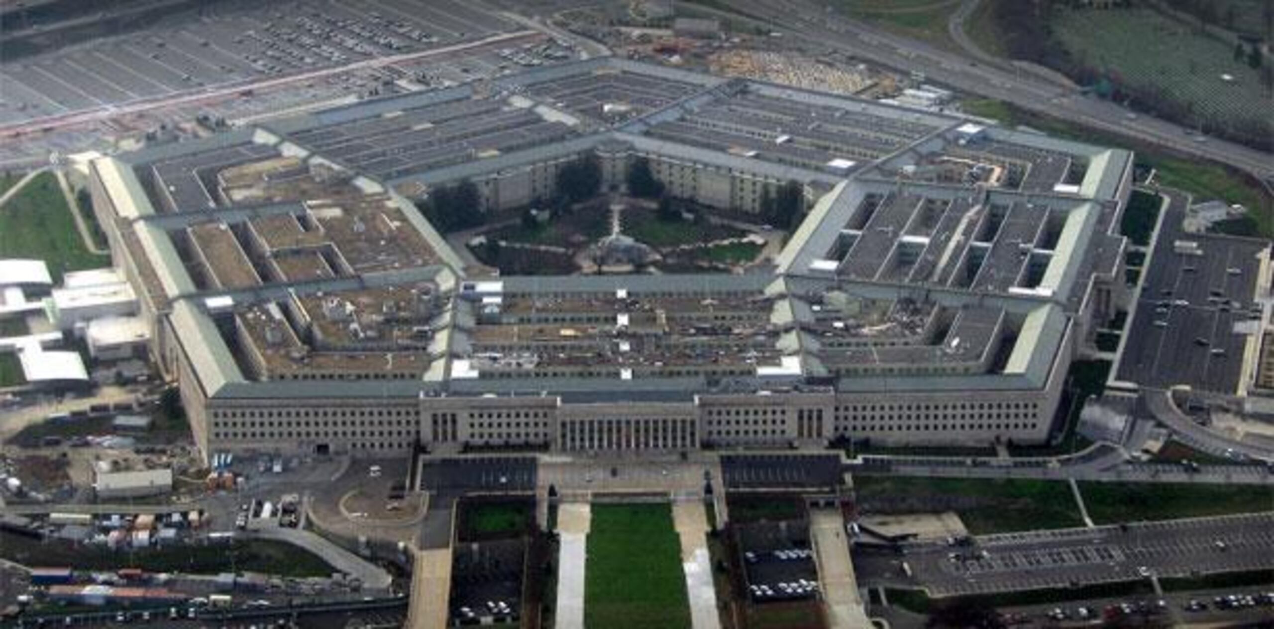 Estados Unidos sostiene que Irán le está dando a Rusia drones y otros equipos para construir una fábrica de drones al este de Moscú.