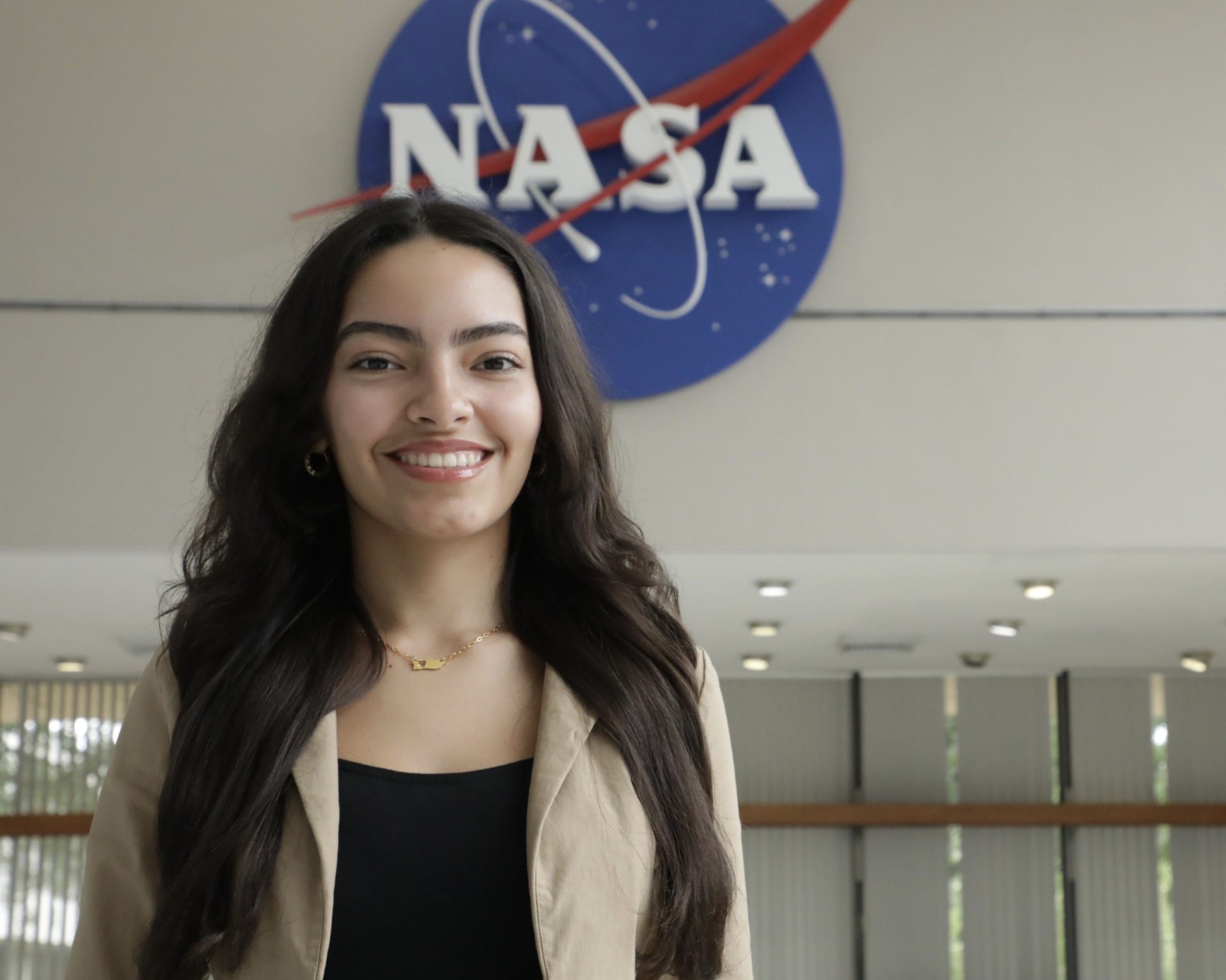 La estudiante de ingeniería mecánica continuó su experiencia este semestre en Houston, Texas.