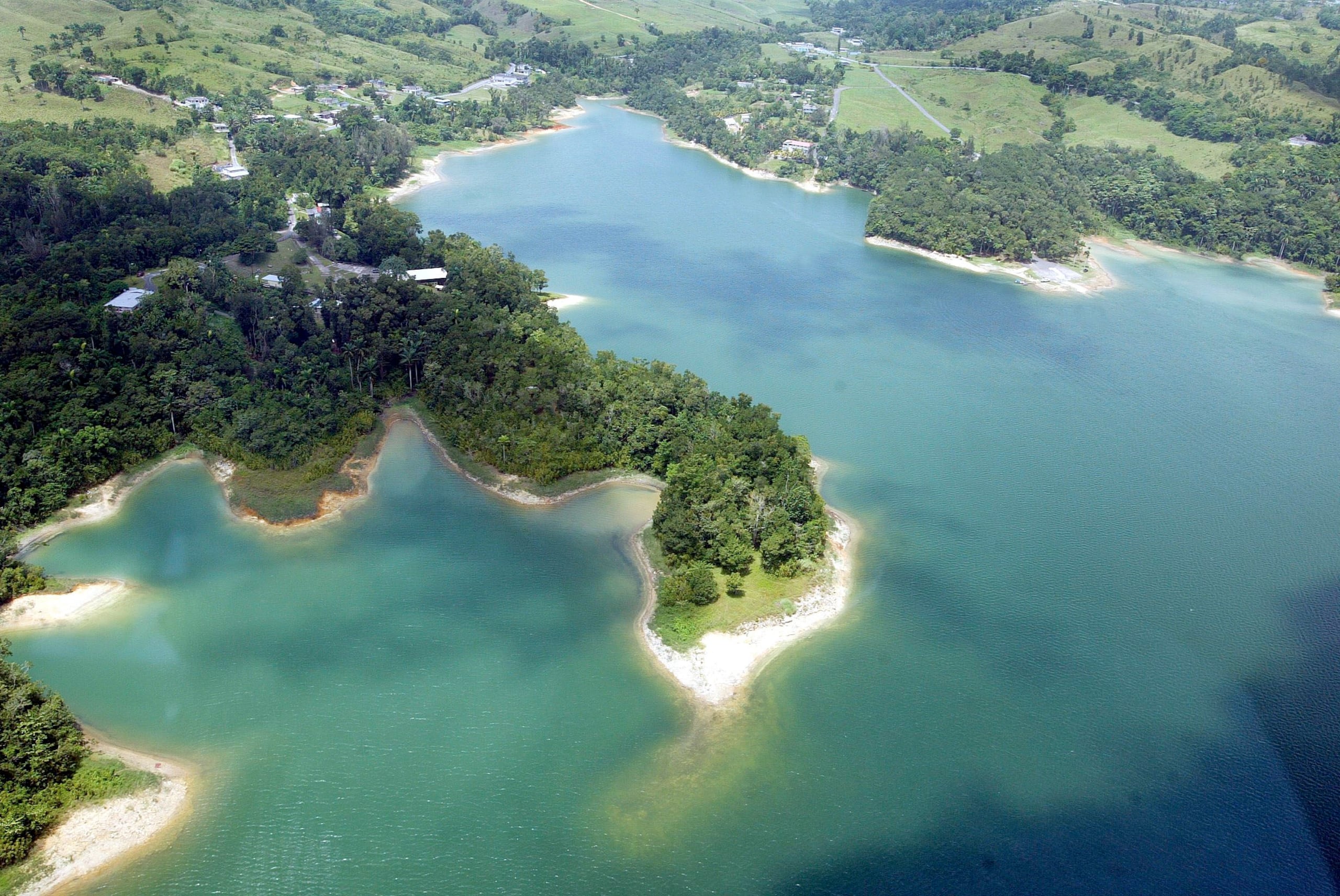 Vista del lago Guajataca.
